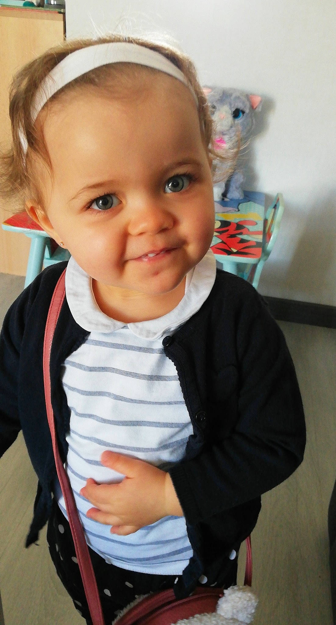 Léïs participe au concours pour gagner de l'argent avec cette photo : baby, baby_toddler_clothing, cheek, child, chin, clothing, eye, eyebrow, eyelash, face, happy, head, iris, lip, neck, person, skin, sleeve, smile, toddler