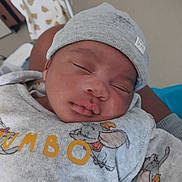 Ilyano a rejoint le concours — aidez-le/la à gagner de superbes lots ! baby, sleeping, hat, clothing, dumbo, child, infant, face, peaceful, closeup, cute, portrait, soft, comfort, rest, newborn, apparel, pattern, blanket, indoor