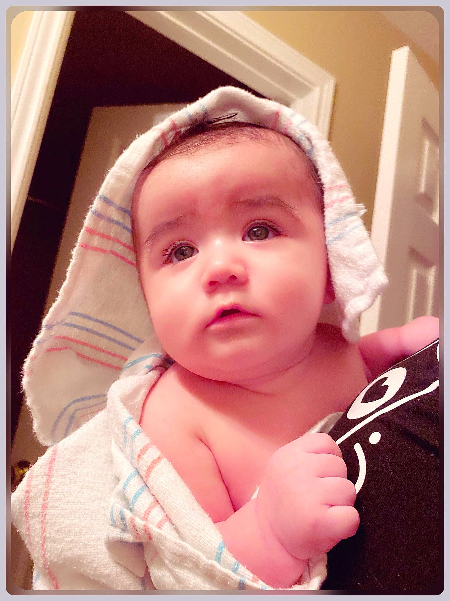 Dante is registered to the contest to win money with this photo: baby, baby_products, baby_toddler_clothing, cap, cheek, comfort, eye, eyelash, fashion_accessory, hand, happy, head, headgear, lip, nail, nose, person, pink, sleeve, thumb