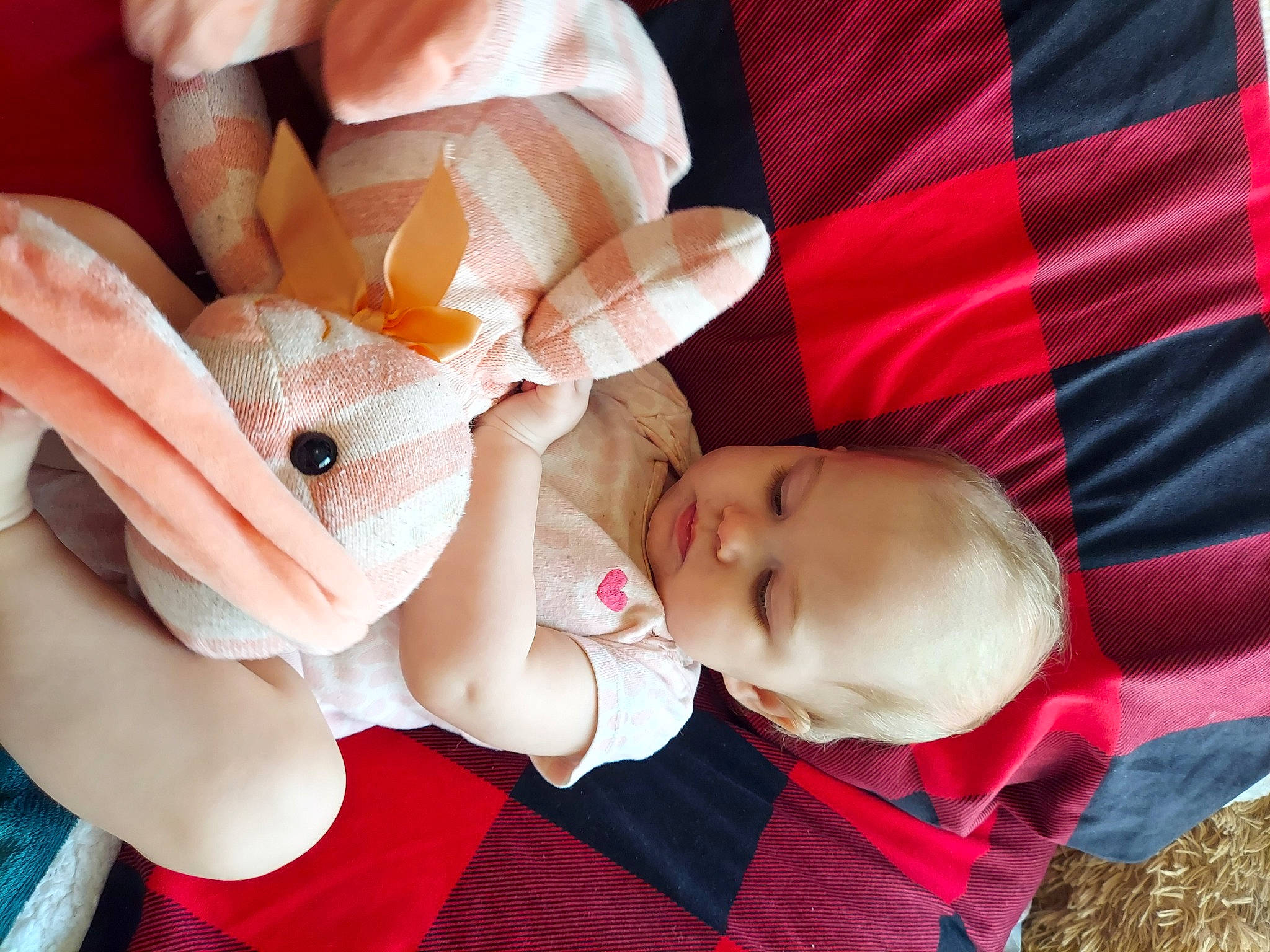 Andromeda joined the competition — help win amazing prizes! baby, baby_products, baby_toddler_clothing, child, comfort, eye, fashion_accessory, finger, gesture, hand, happy, human_body, nail, pattern, person, pink, red, skin, textile, thumb