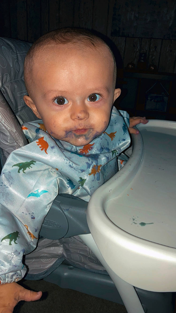 Abel is registered to the contest to win money with this photo: auto_part, baby, baby_products, baby_toddler_clothing, car_seat, cheek, child, comfort, eye, face, fun, gas, head, iris, mouth, nose, person, product, sitting, skin