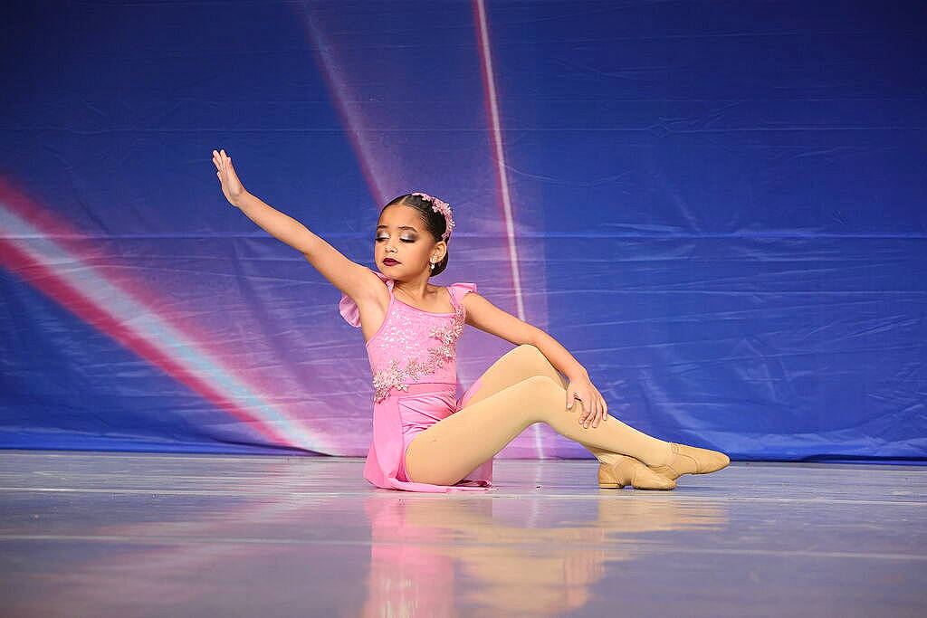 Aleannah joined the competition — help win amazing prizes! acrobatics, art, artist, balance, barefoot, choreography, dance, dancer, electric_blue, entertainment, event, fun, human_leg, knee, leisure, performance_art, performing_arts, person, sports, sportswear