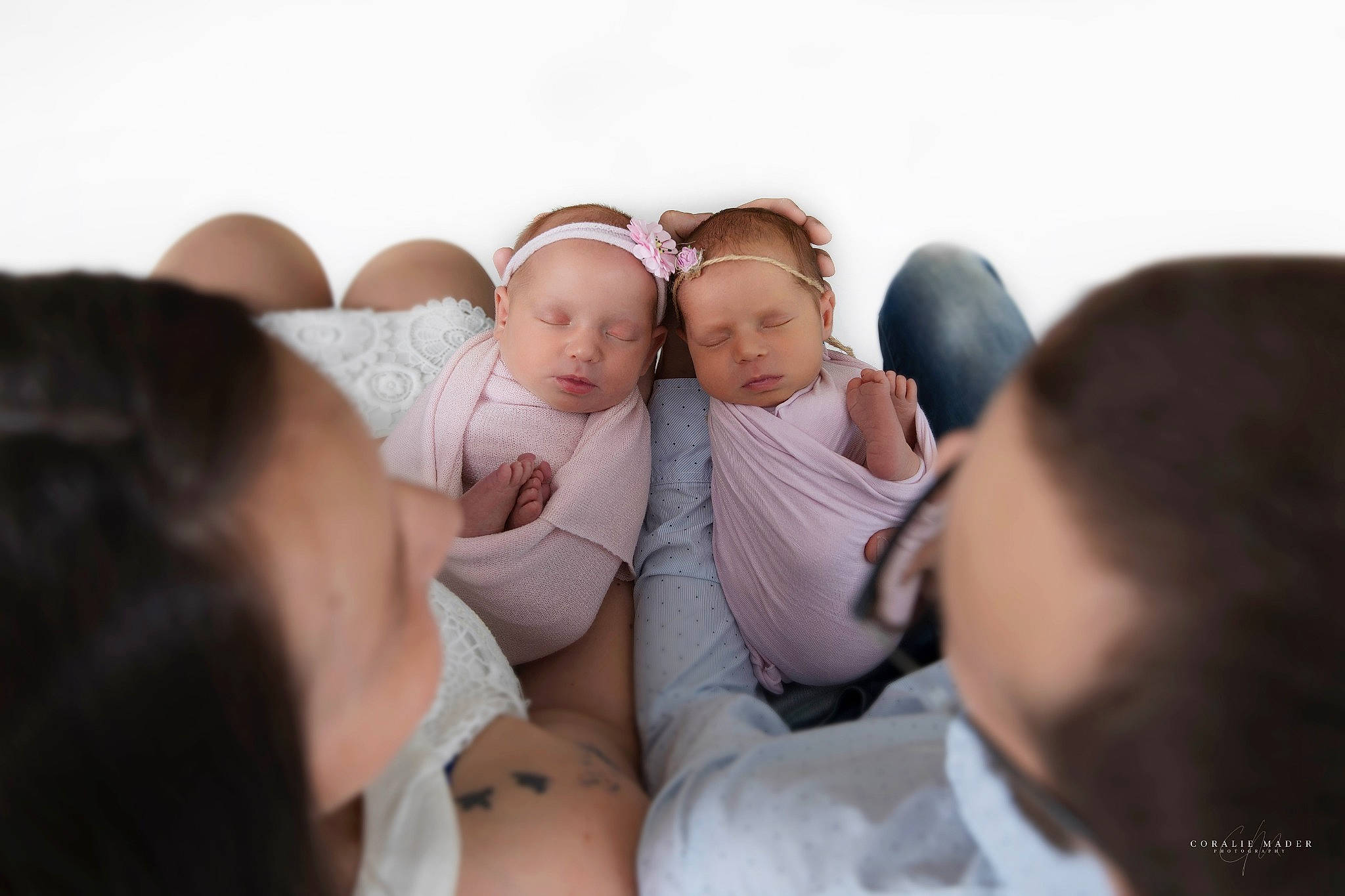 Jade Et Ambre a rejoint le concours — aidez-le/la à gagner de superbes lots ! baby, child, family, fun, happy, headwear, people, person, photograph, photography, smile, toddler, vacation