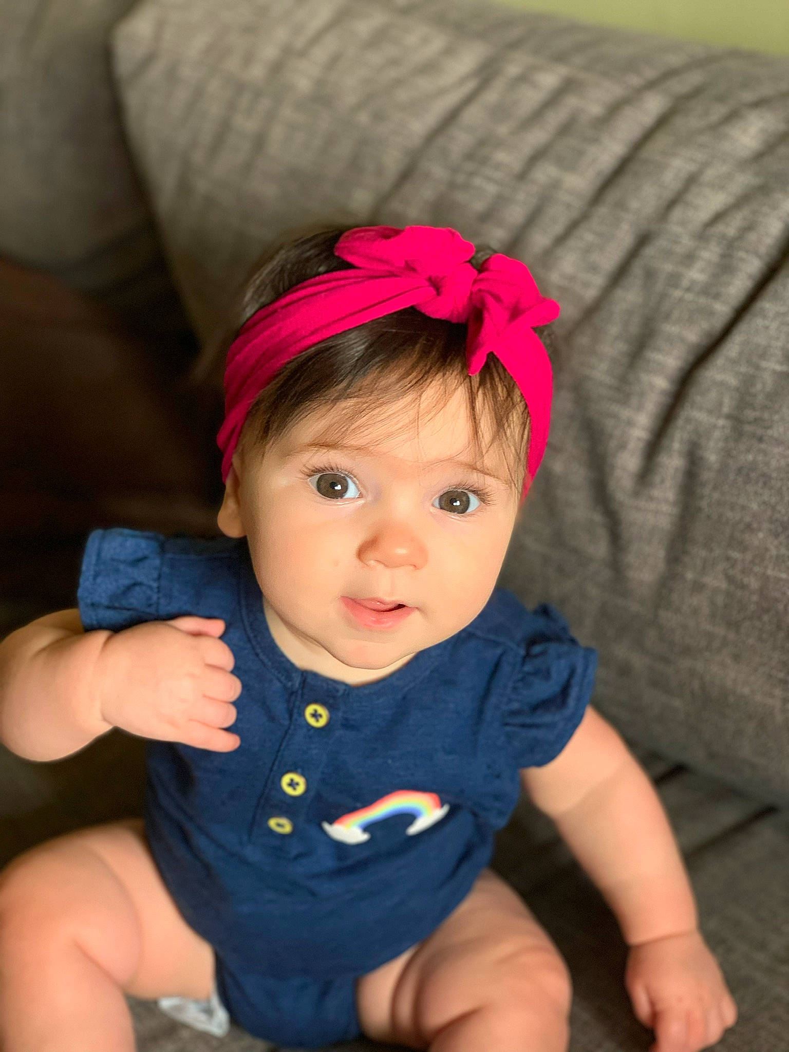 Siena is registered to the contest to win money with this photo: baby, cheek, child, clothing, fashion_accessory, hair_accessory, head, headband, headgear, headpiece, lip, person, pink, skin, toddler