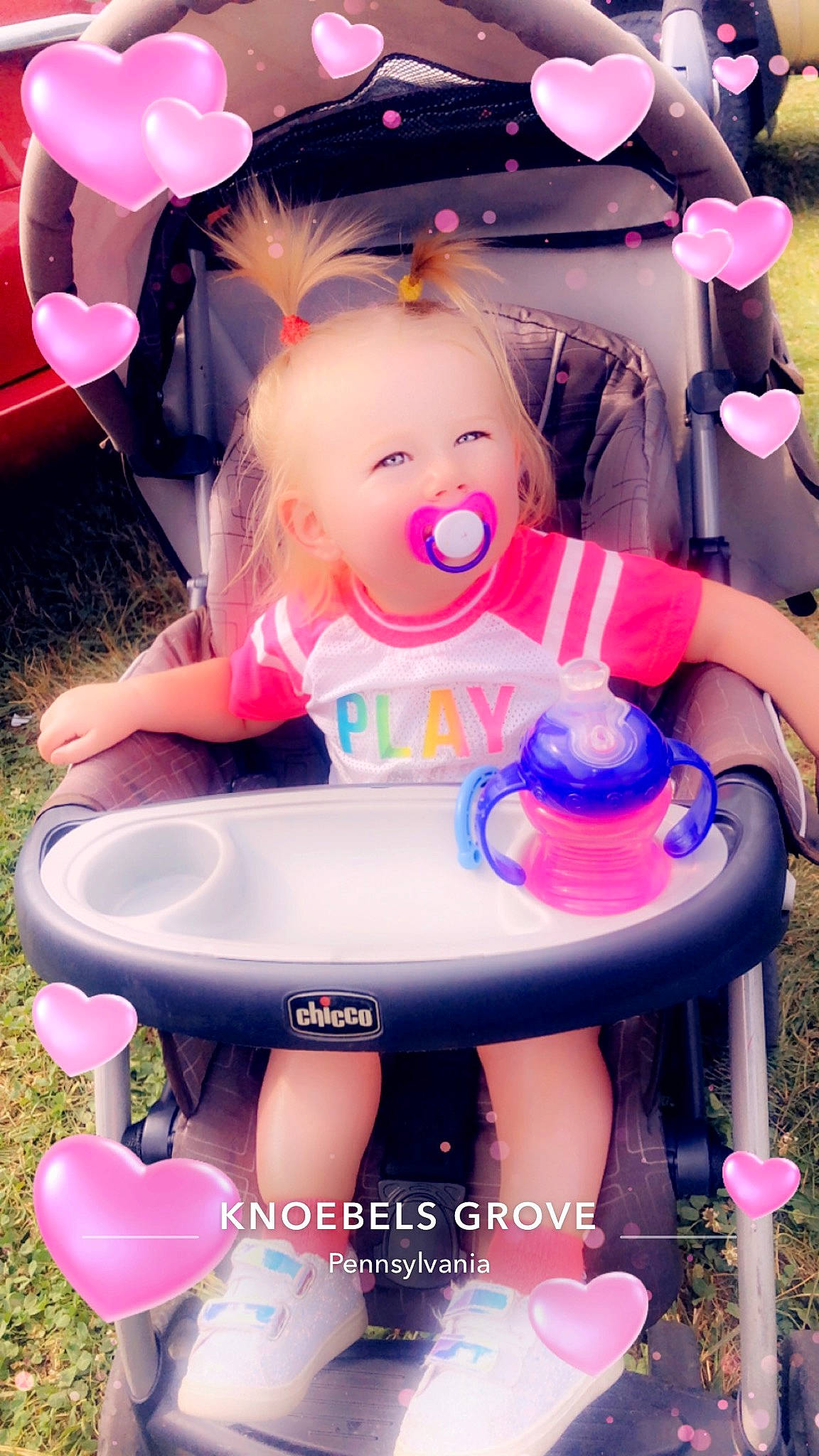 Jazmine is registered to the contest to win money with this photo: baby_products, baby_toys, balloon, magenta, party_supply, person, pink, plastic, purple, toy