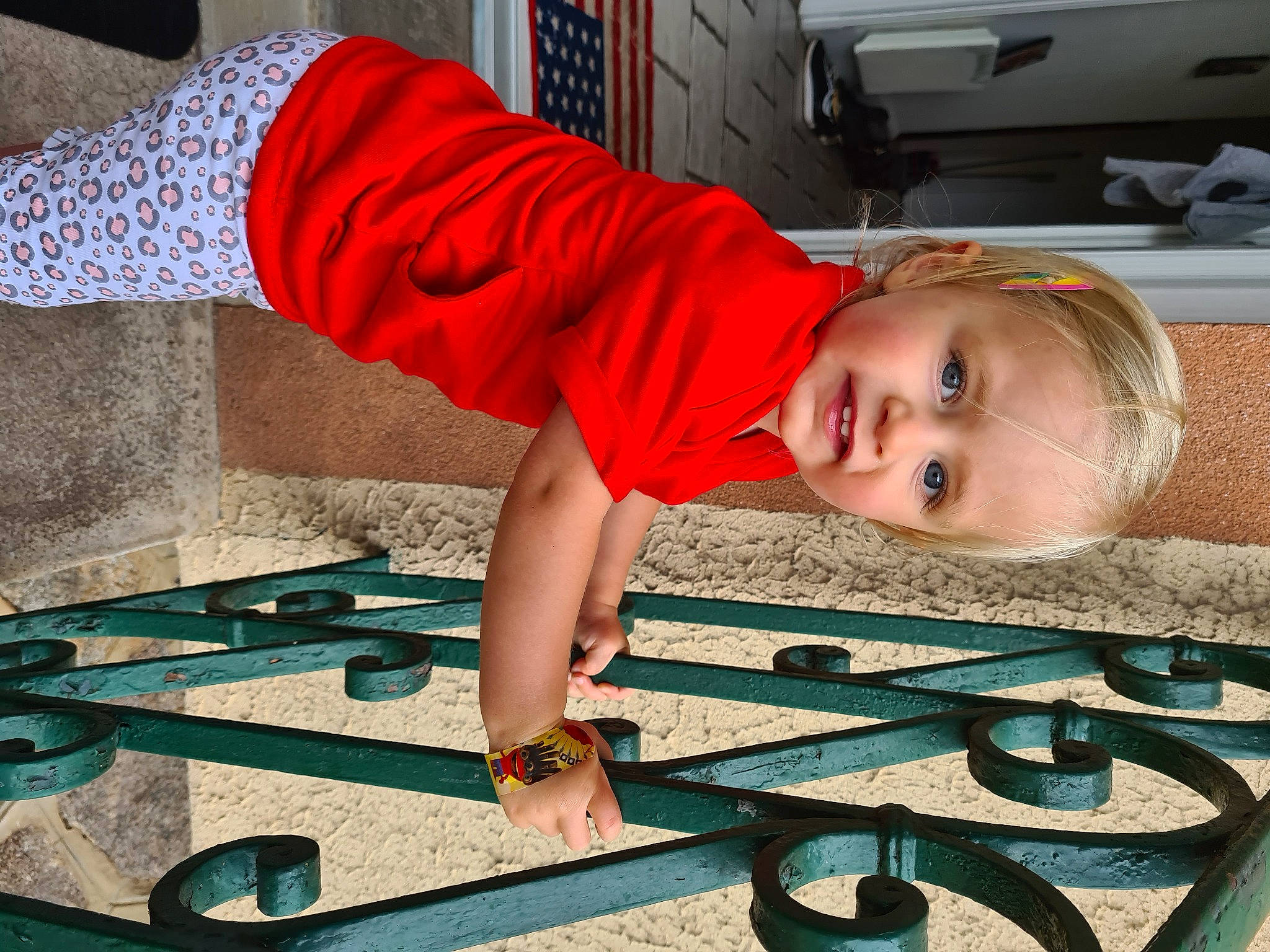 Lynaelle participe au concours pour gagner de l'argent avec cette photo : baby, child, person, play, toddler