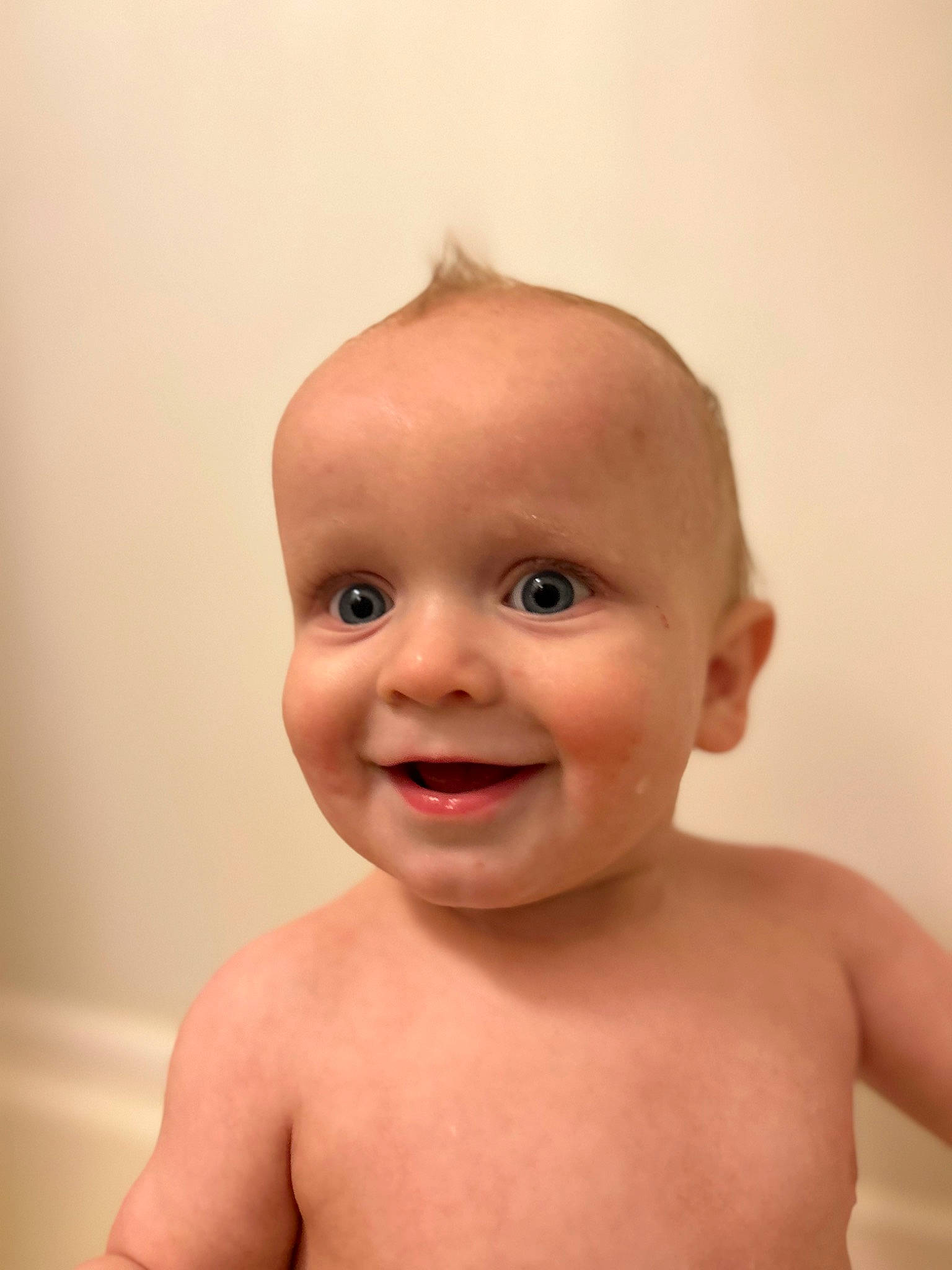 Jaxtyn is registered to the contest to win money with this photo: arm, baby_bathing, bathing, cheek, ear, eye, eyebrow, eyelash, forehead, happy, human_body, iris, jaw, joy, lip, mouth, neck, nose, person, skin