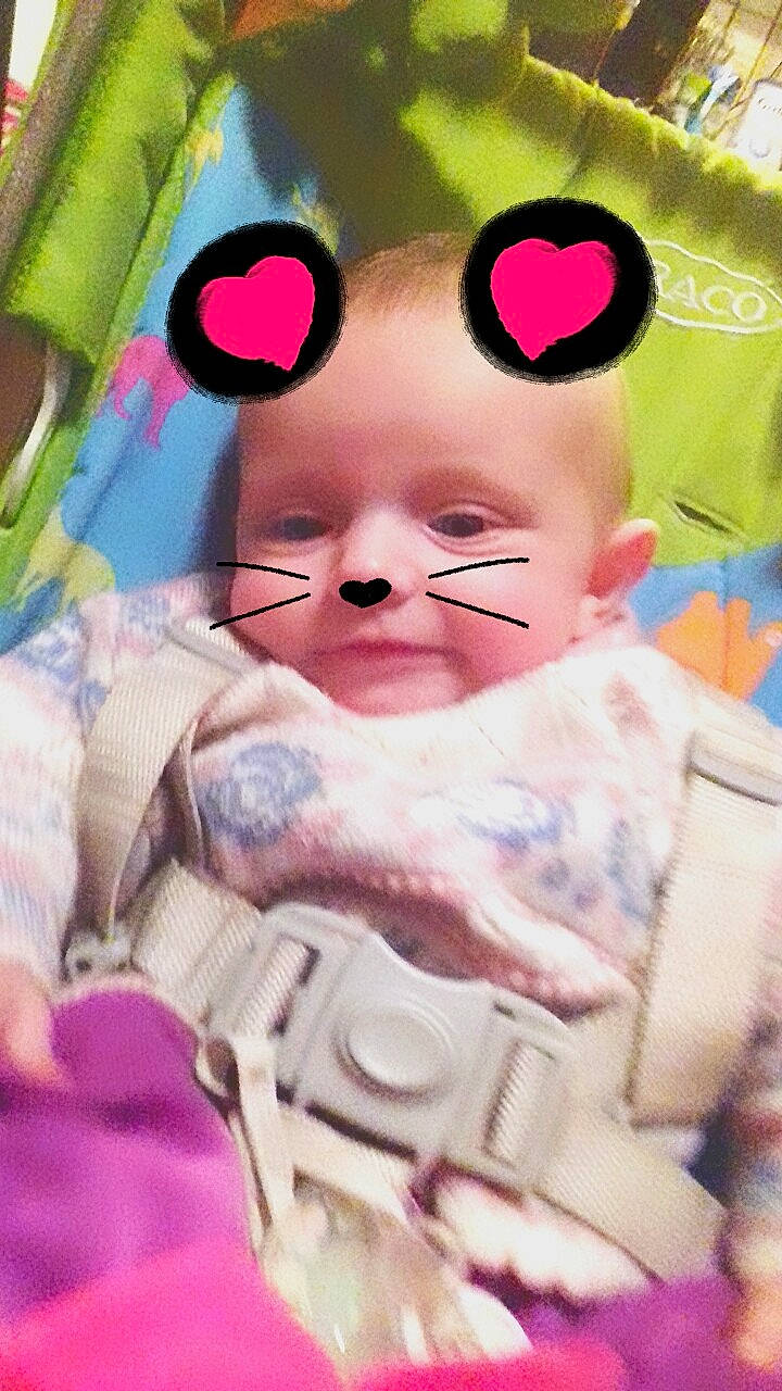 Zélia participe au concours pour gagner de l'argent avec cette photo : art, baby, cheek, child, illustration, nose, person, pink, toddler