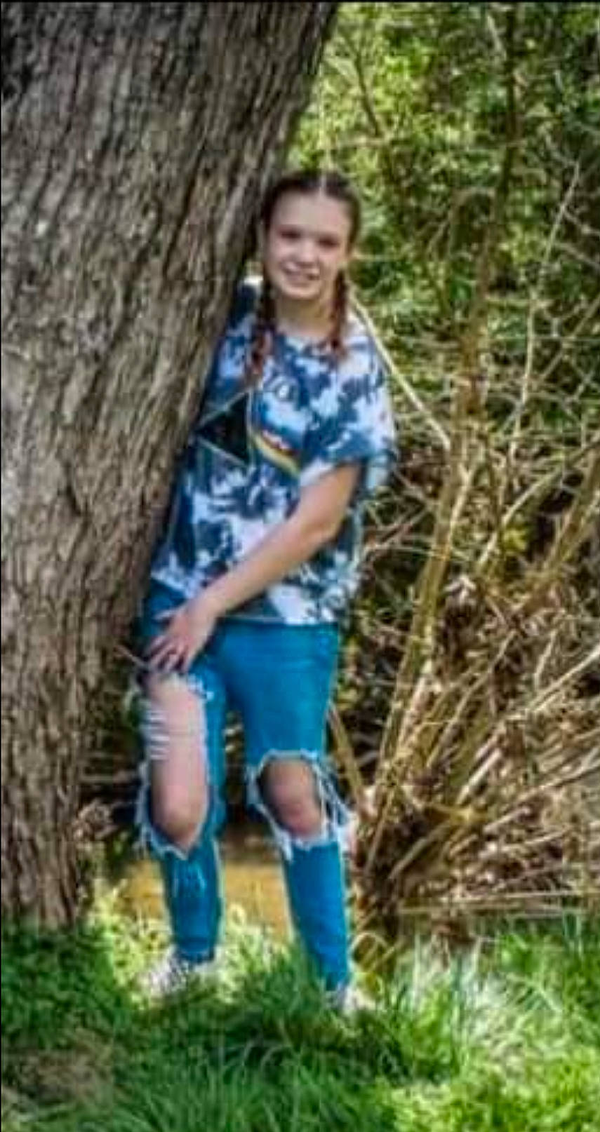 Lea joined the competition — help win amazing prizes! arm, electric_blue, forest, grass, happy, human_leg, joy, knee, leg, leisure, people_in_nature, person, recreation, shoe, shorts, sleeve, sportswear, street_fashion, t_shirt, thigh