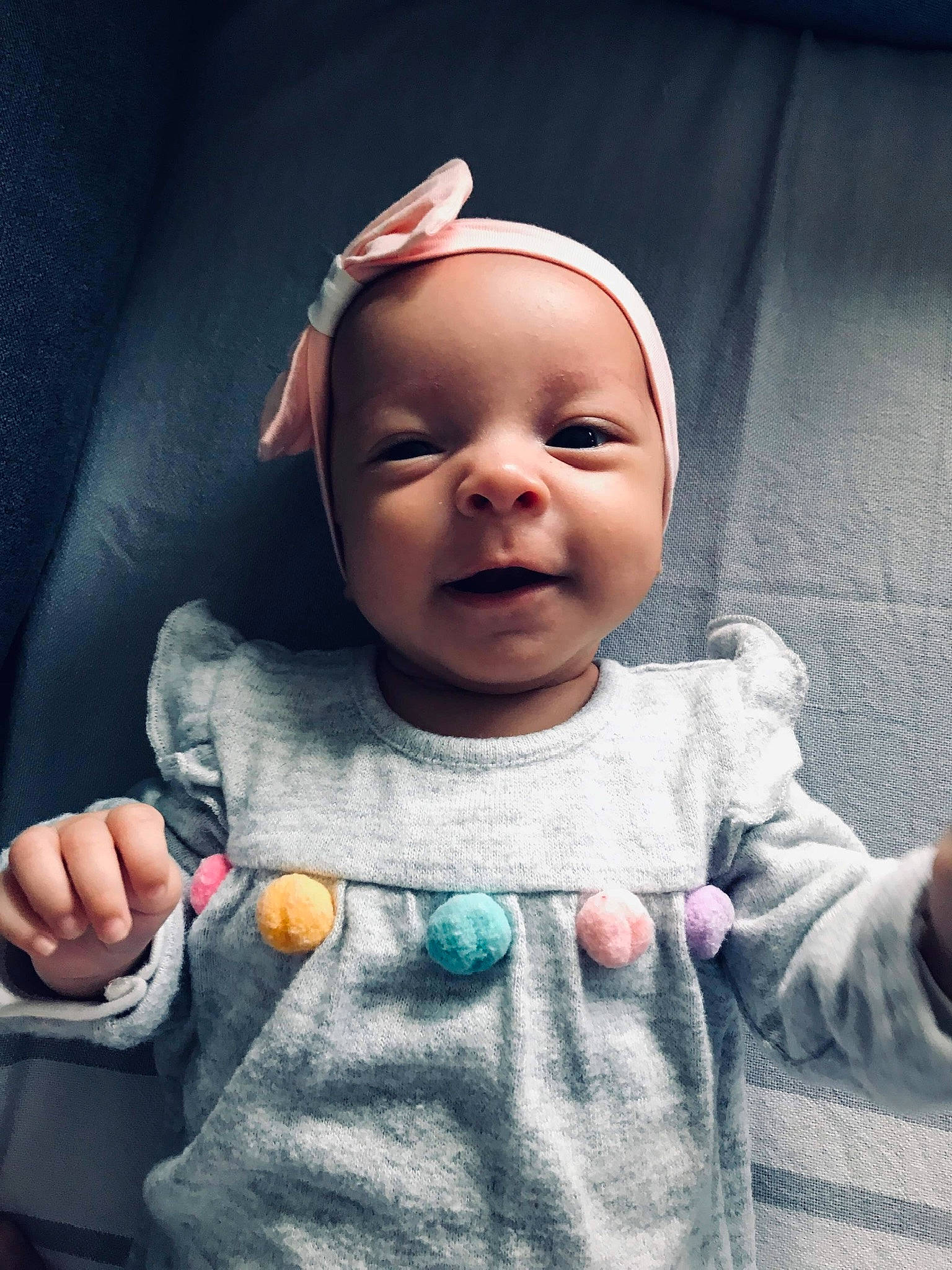 Tyah-mahora participe au concours pour gagner de l'argent avec cette photo : baby, cheek, child, cool, ear, face, finger, gesture, hand, happy, head, mouth, nose, person, skin, smile, technology, thumb, toddler