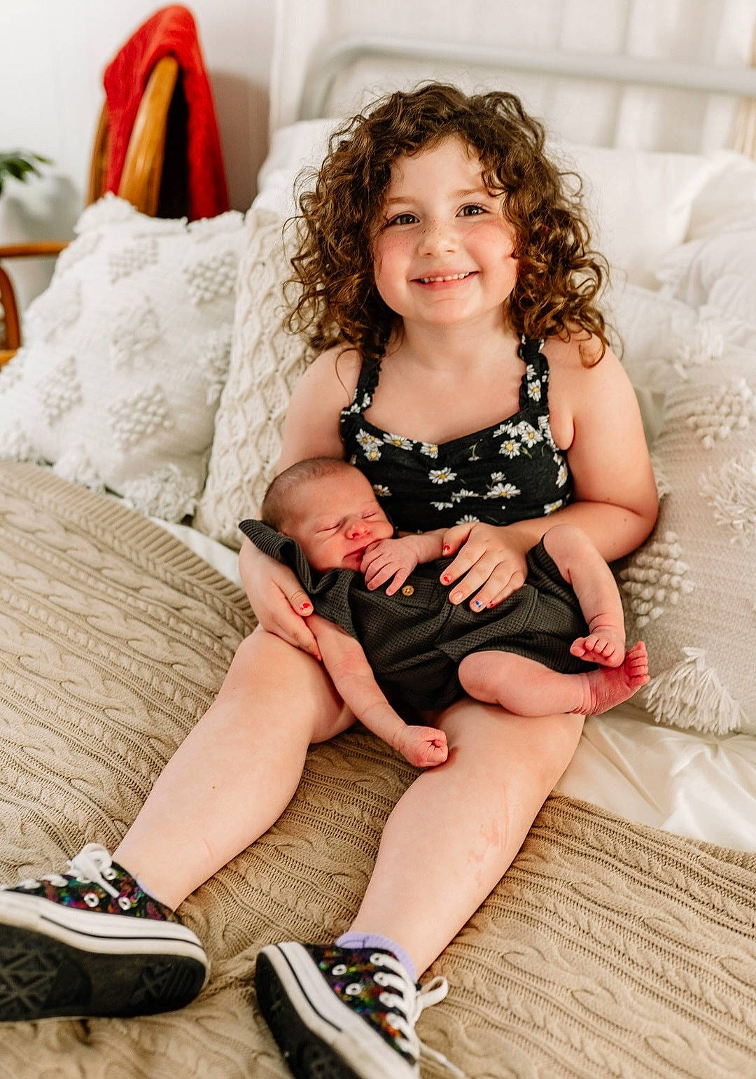 Mckenzie is registered to the contest to win money with this photo: arm, child, comfort, flash_photography, flooring, foot, fun, happy, human_leg, joy, knee, leg, leisure, person, shoe, skin, smile, sneakers, sock, thigh