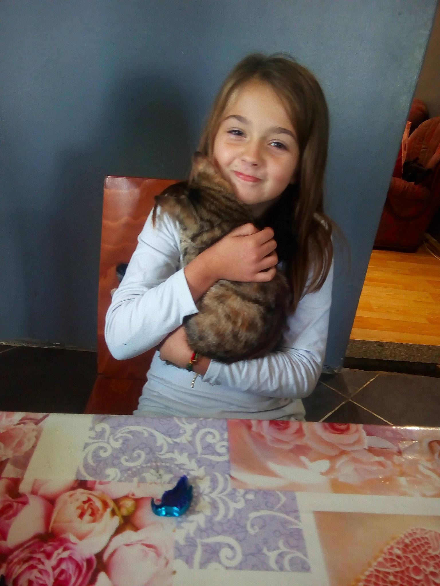 Princesse a rejoint le concours — aidez-le/la à gagner de superbes lots ! art, child, person