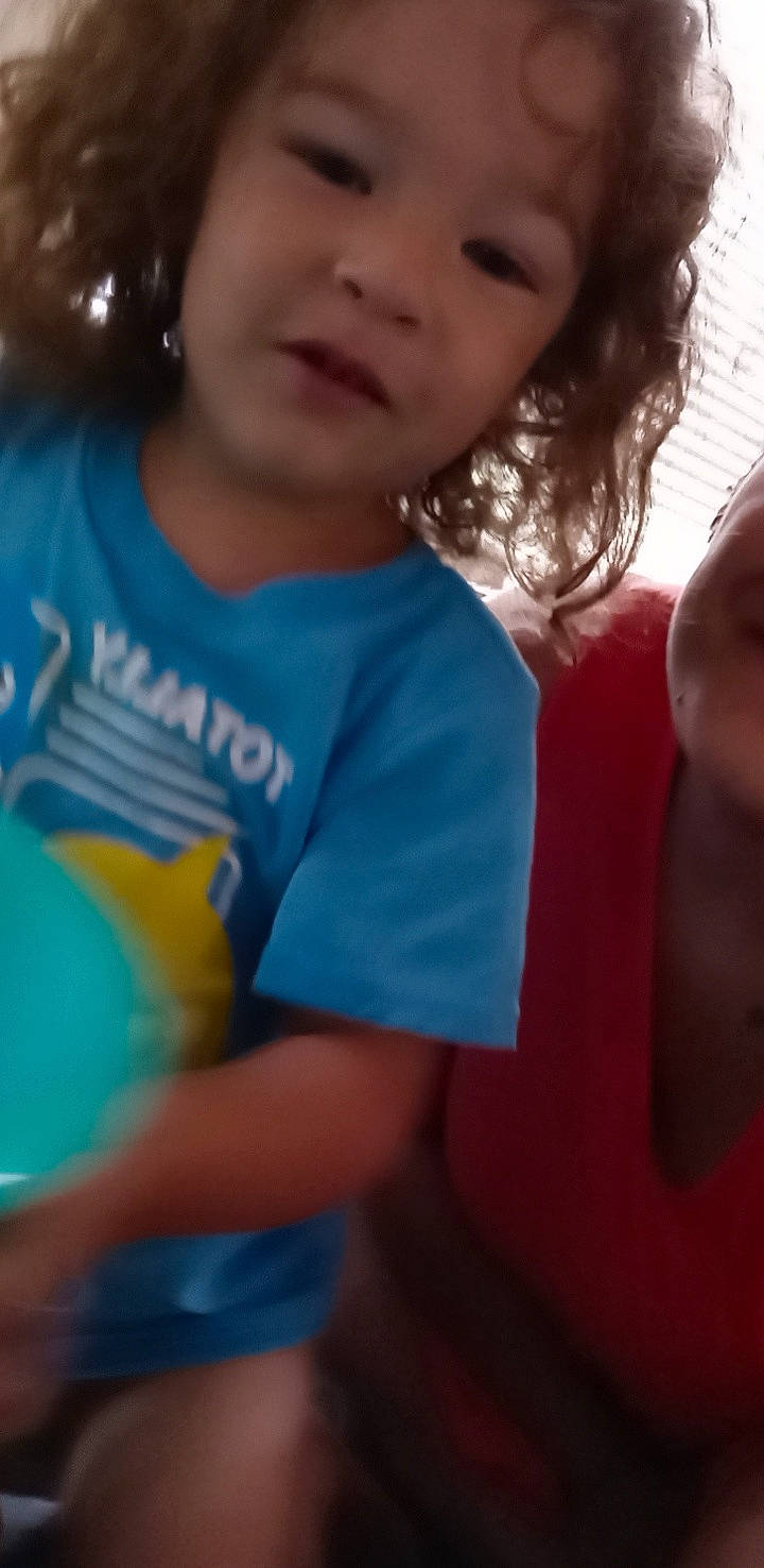 Damon is registered to the contest to win money with this photo: arm, cheek, chin, ear, eye, eyebrow, face, facial_expression, finger, gesture, hair, hairstyle, happy, human_body, iris, lip, mouth, neck, nose, person