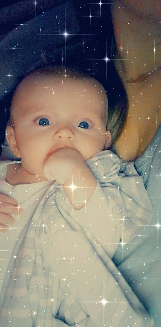 Tyago participe au concours pour gagner de l'argent avec cette photo : baby, cheek, child, eye, face, forehead, head, iris, mouth, nose, person, skin, smile, space, toddler