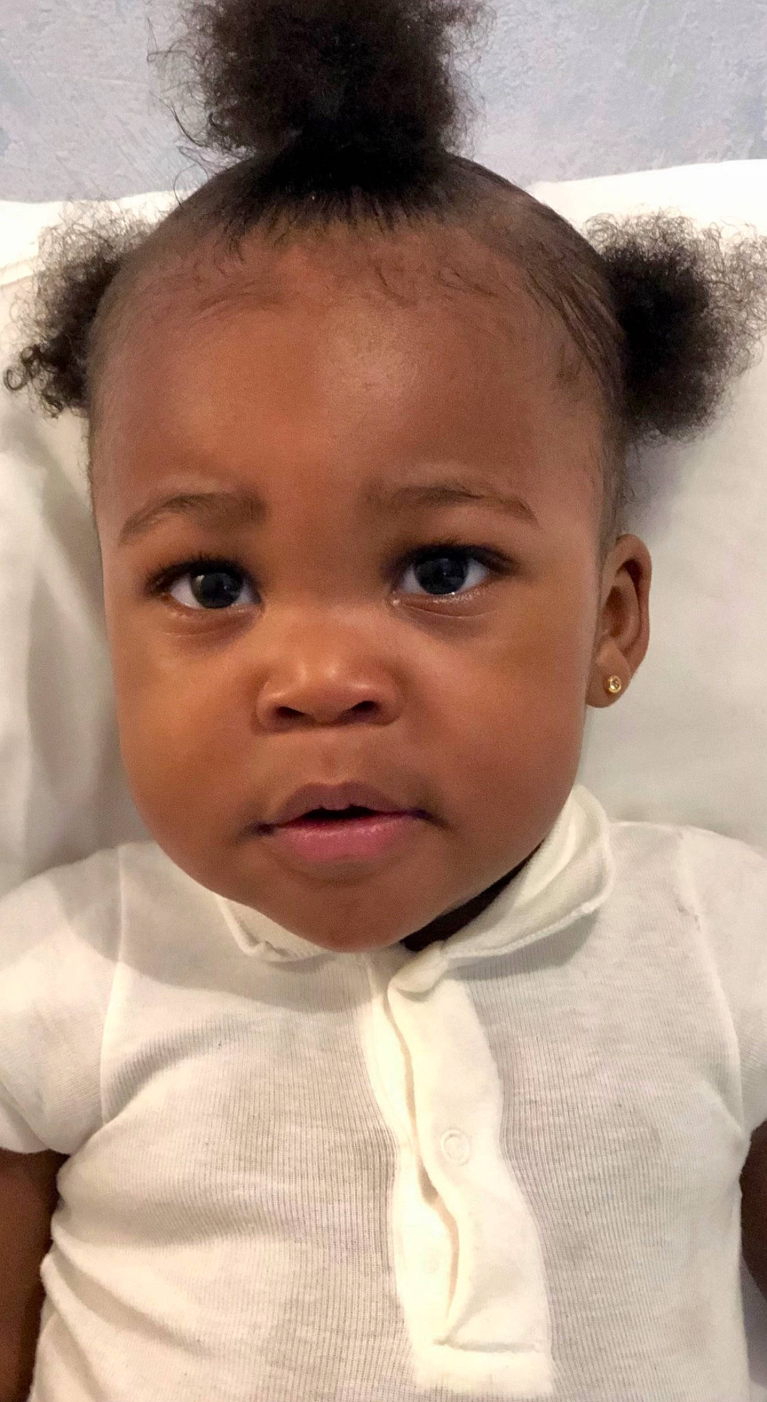 Christina participe au concours pour gagner de l'argent avec cette photo : cheek, chin, ear, eye, eyebrow, eyelash, face, flash_photography, forehead, hair, hairstyle, happy, iris, lip, mouth, neck, nose, person, shoulder, skin