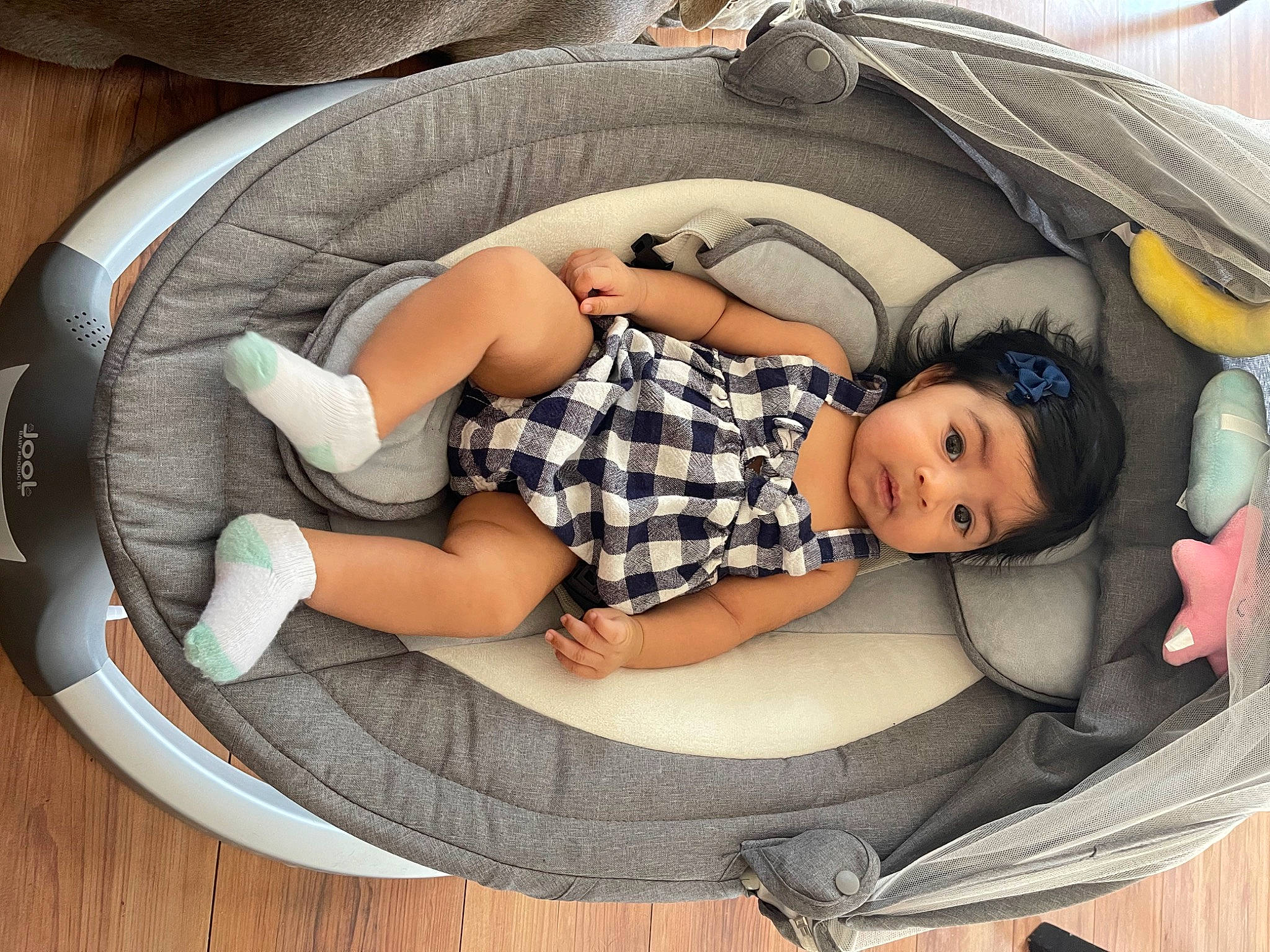 Aritzia is registered to the contest to win money with this photo: auto_part, automotive_design, baby_products, bag, bed, circle, comfort, eyelash, leisure, luggage_and_bags, pattern, person, product, recreation, sandal, shoe, sneakers, sunglasses, surprise, toddler