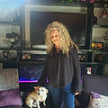 Debbi W.