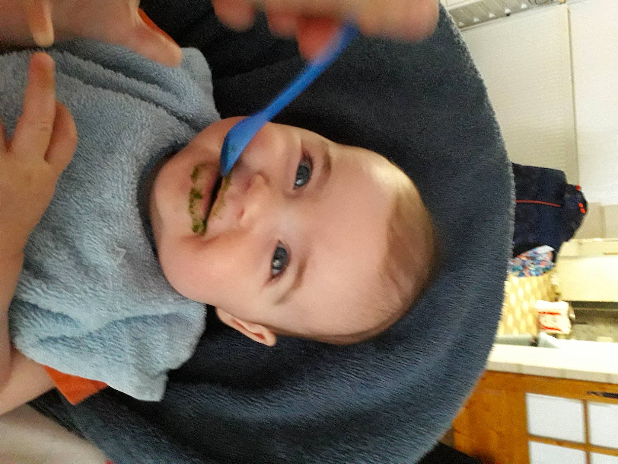 Méline a rejoint le concours — aidez-le/la à gagner de superbes lots ! cheek, chin, comfort, cool, eye, eyebrow, eyelash, finger, gesture, happy, headgear, iris, jaw, joy, lip, mouth, neck, nose, person, skin