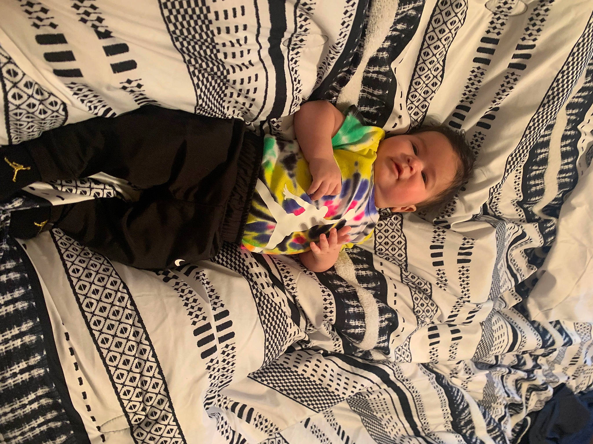 Carlos joined the competition — help win amazing prizes! arm, comfort, cool, eyewear, fashion, finger, glasses, hairstyle, hand, happy, headgear, human, human_body, leg, linens, outerwear, pattern, person, sunglasses, textile