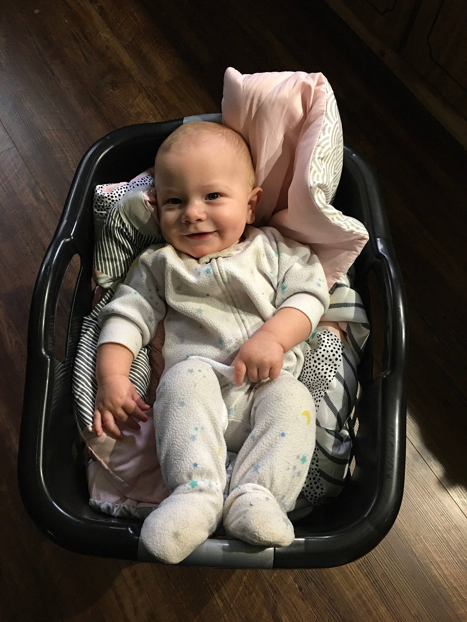 Daniel is registered to the contest to win money with this photo: baby, baby_carriage, baby_in_car_seat, baby_products, child, comfort, joy, person, product, sitting, toddler