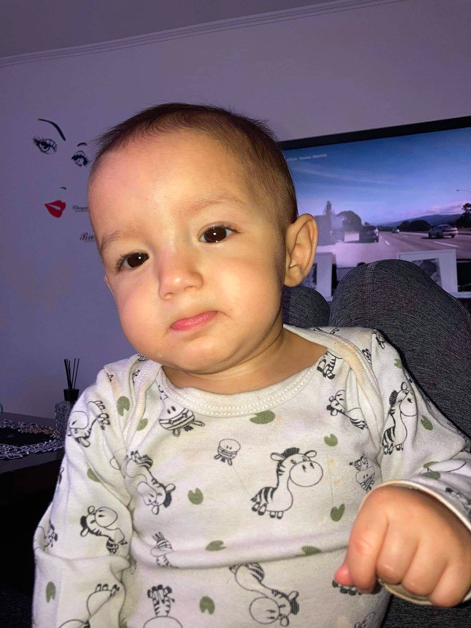 Francesco a rejoint le concours — aidez-le/la à gagner de superbes lots ! baby, baby_toddler_clothing, cheek, chin, cool, eye, eyebrow, eyelash, facial_expression, finger, forehead, gesture, happy, head, iris, lip, mouth, nose, person, skin