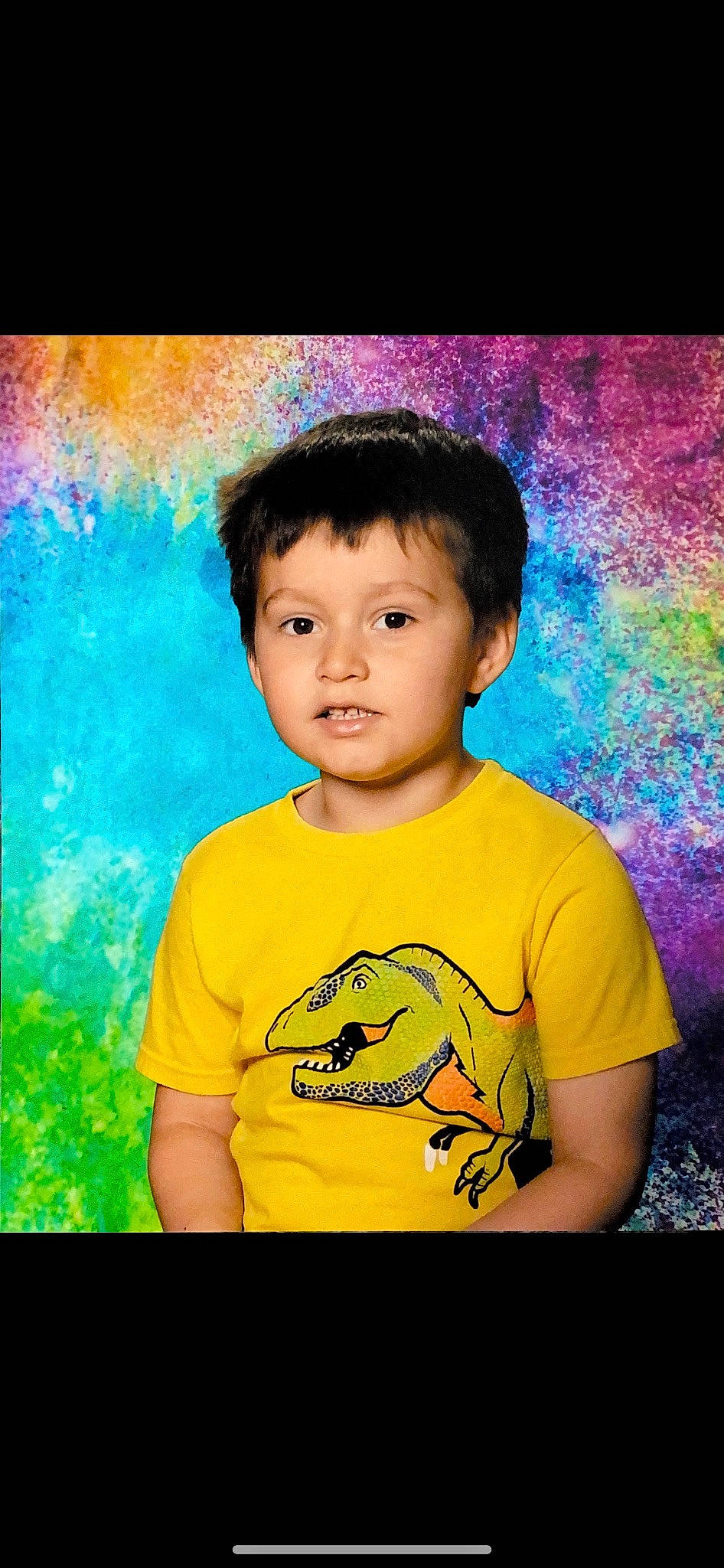 Gabriel is registered to the contest to win money with this photo: art, child, cool, electric_blue, flash_photography, fun, grass, happy, iris, leisure, magenta, people_in_nature, person, portrait, portrait_photography, sky, t_shirt, tints_and_shades, toddler, visual_arts