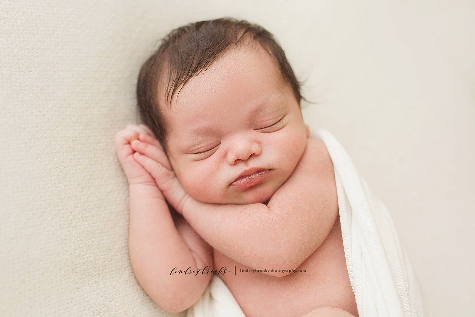 Jaziah is registered to the contest to win money with this photo: baby, baby_sleeping, cheek, child, chin, close_up, ear, face, hand, head, lip, mouth, neck, nose, person, photography, pink, portrait_photography, skin, sleep