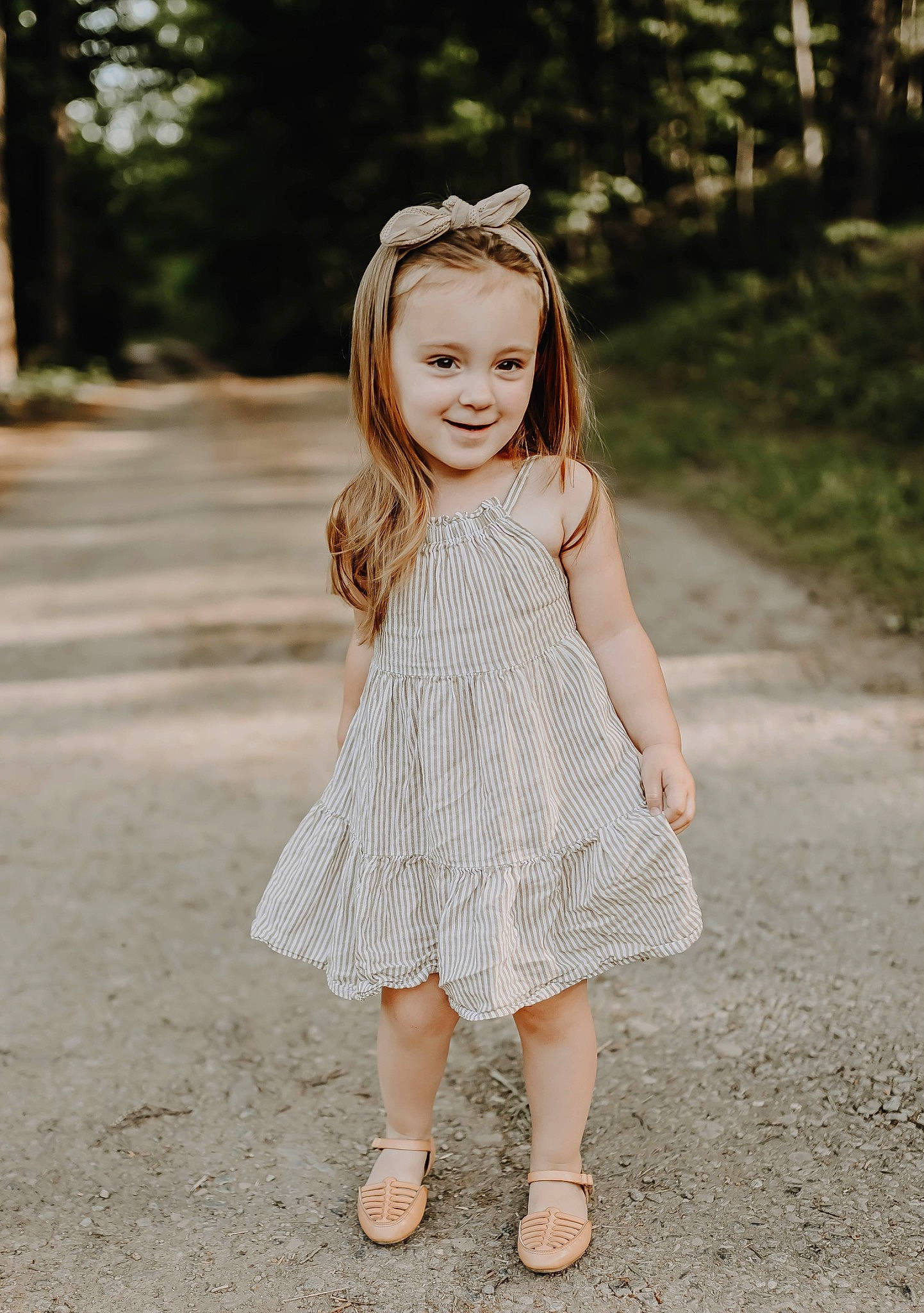 Ariana is registered to the contest to win money with this photo: dress, eye, face, flash_photography, gesture, grass, hair, happy, head, joy, leaf, leg, long_hair, people_in_nature, person, plant, smile, summer, sunglasses, sunlight