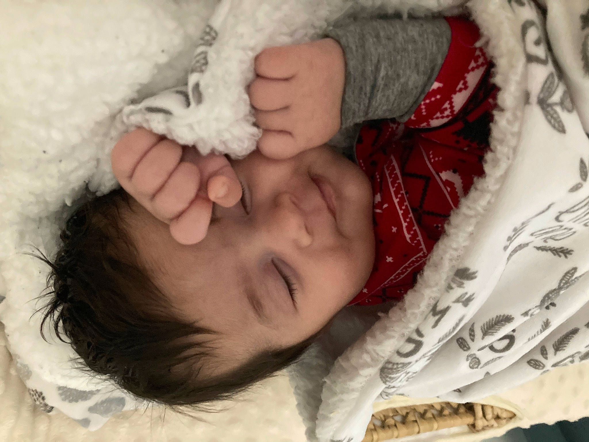 Lyana participe au concours pour gagner de l'argent avec cette photo : arm, baby, baby_sleeping, baby_toddler_clothing, cap, comfort, eye, eyebrow, eyelash, finger, gesture, hand, lip, mouth, nose, person, skin, sleeve, textile, toddler