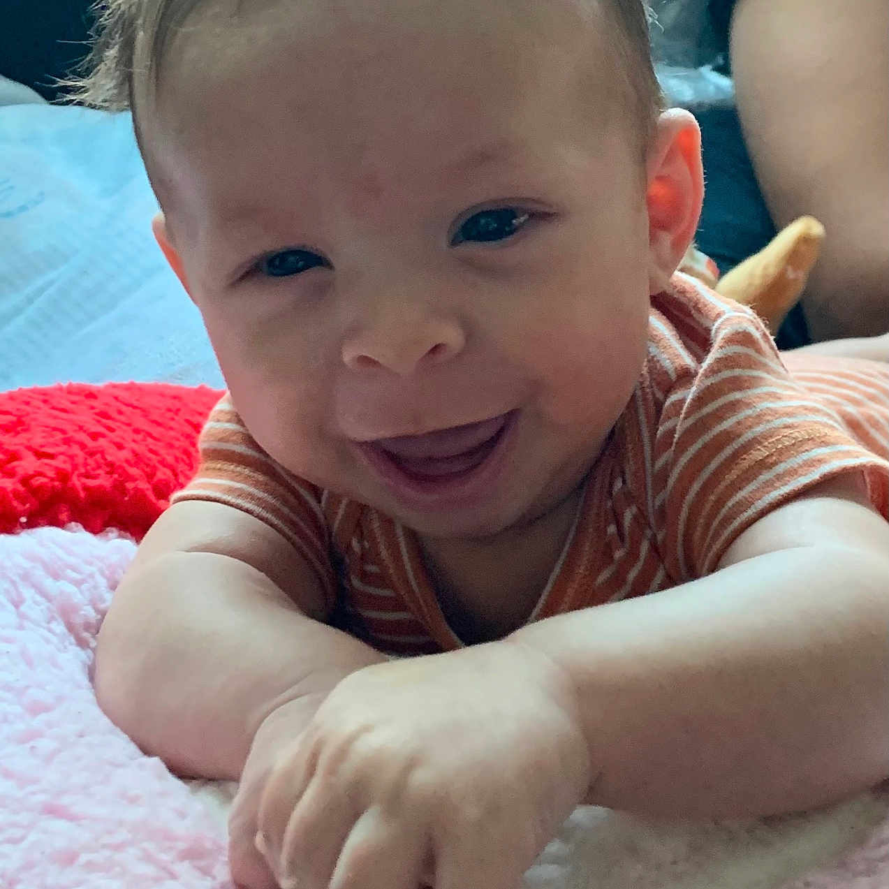 Oliver is registered to the contest to win money with this photo: baby, babylaughing, blonde, bodypart, clothing, couch, cushion, face, furniture, hair, happy, head, homedecor, laughing, person, photography, portrait, quilt, smile, t_shirt