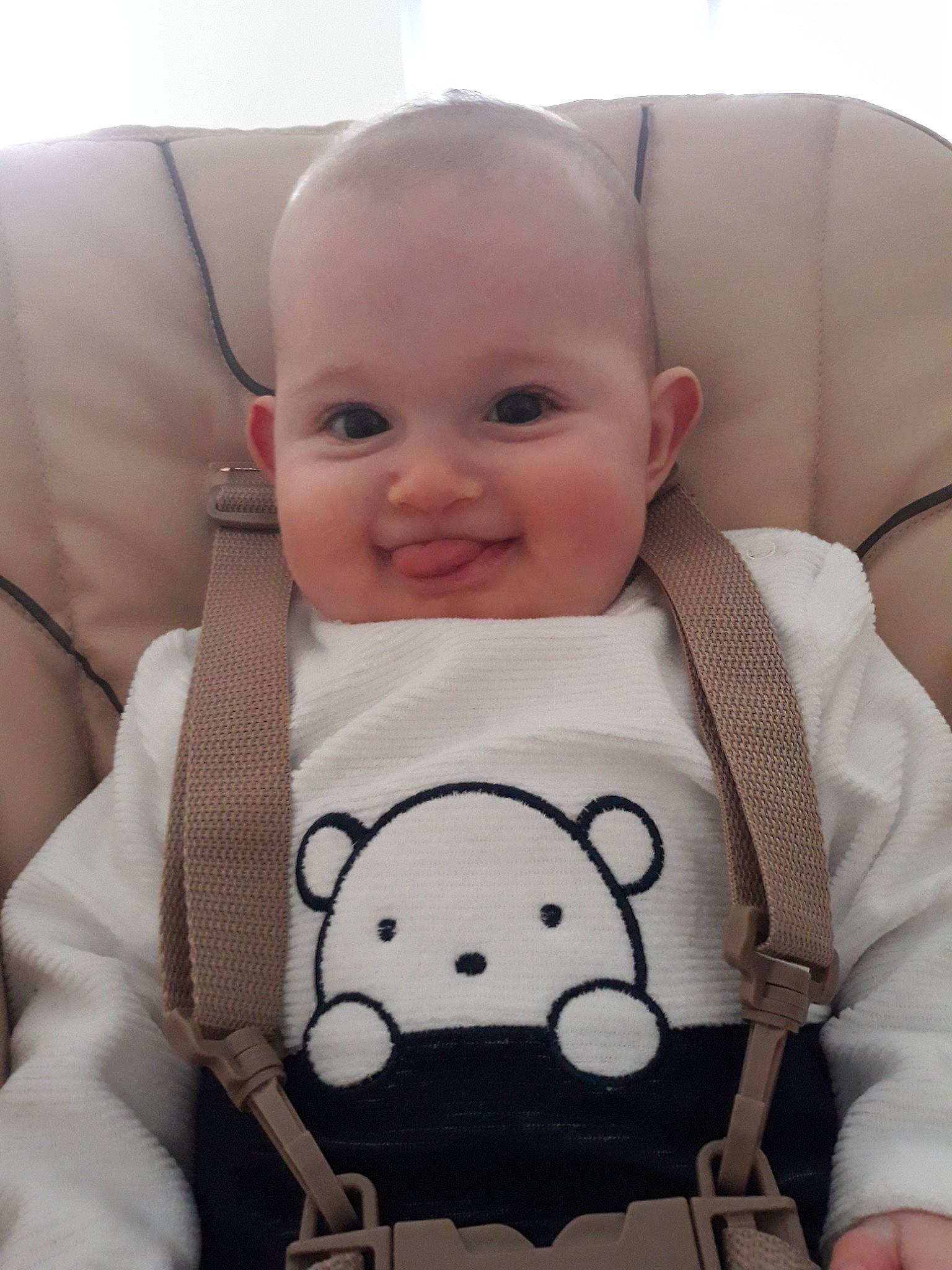 Lilliana participe au concours pour gagner de l'argent avec cette photo : baby_carriage, baby_products, car_seat, cheek, child, day, ear, eye, head, infant, joy, neck, nose, person, product, sitting, skin, smile, textile, toddler