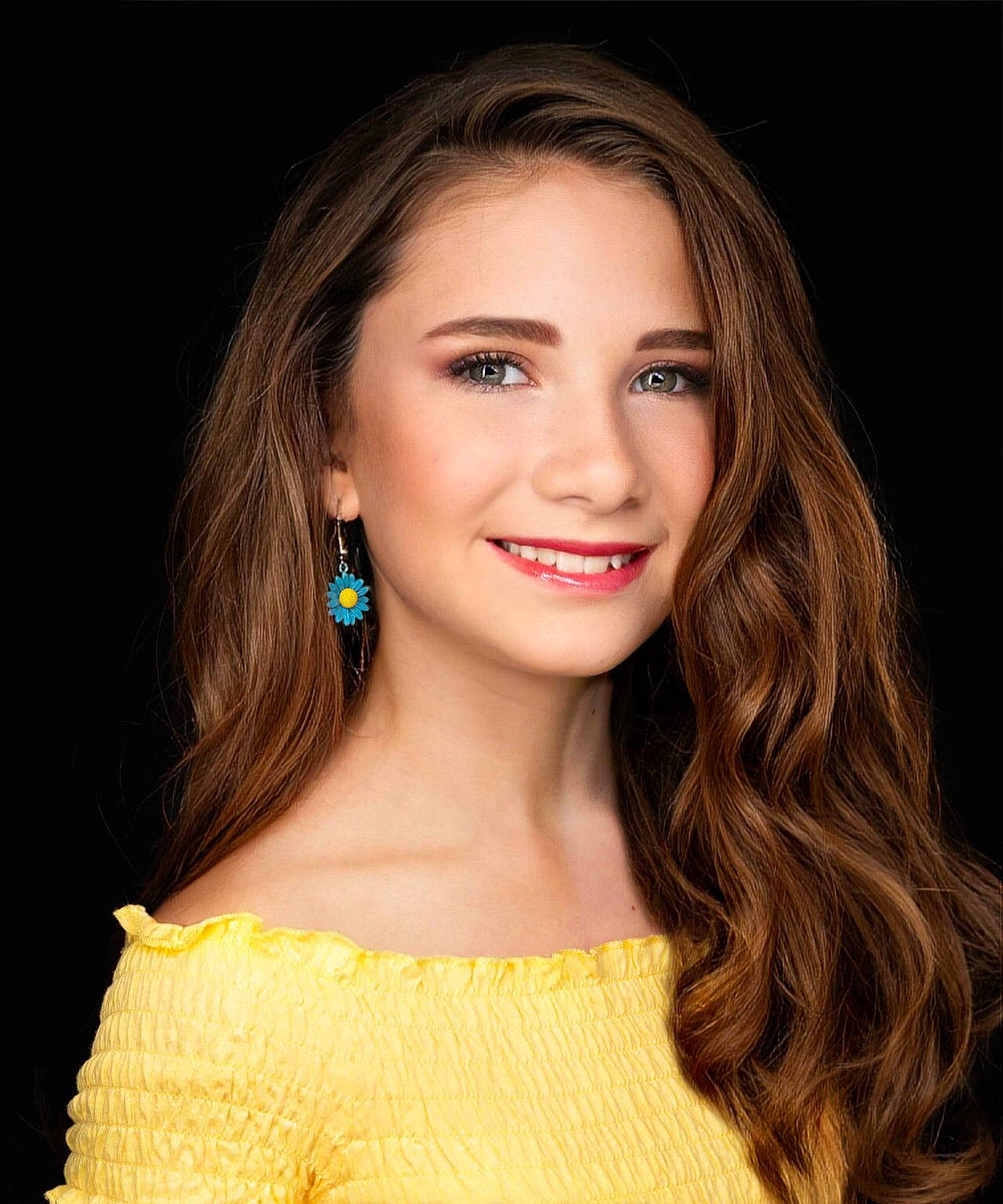 Alizabeth is registered to the contest to win money with this photo: cheek, chin, eye, eyebrow, eyelash, face, facial_expression, fashion, flash_photography, forehead, iris, jaw, joy, lip, lipstick, makeover, neck, nose, person, shoulder