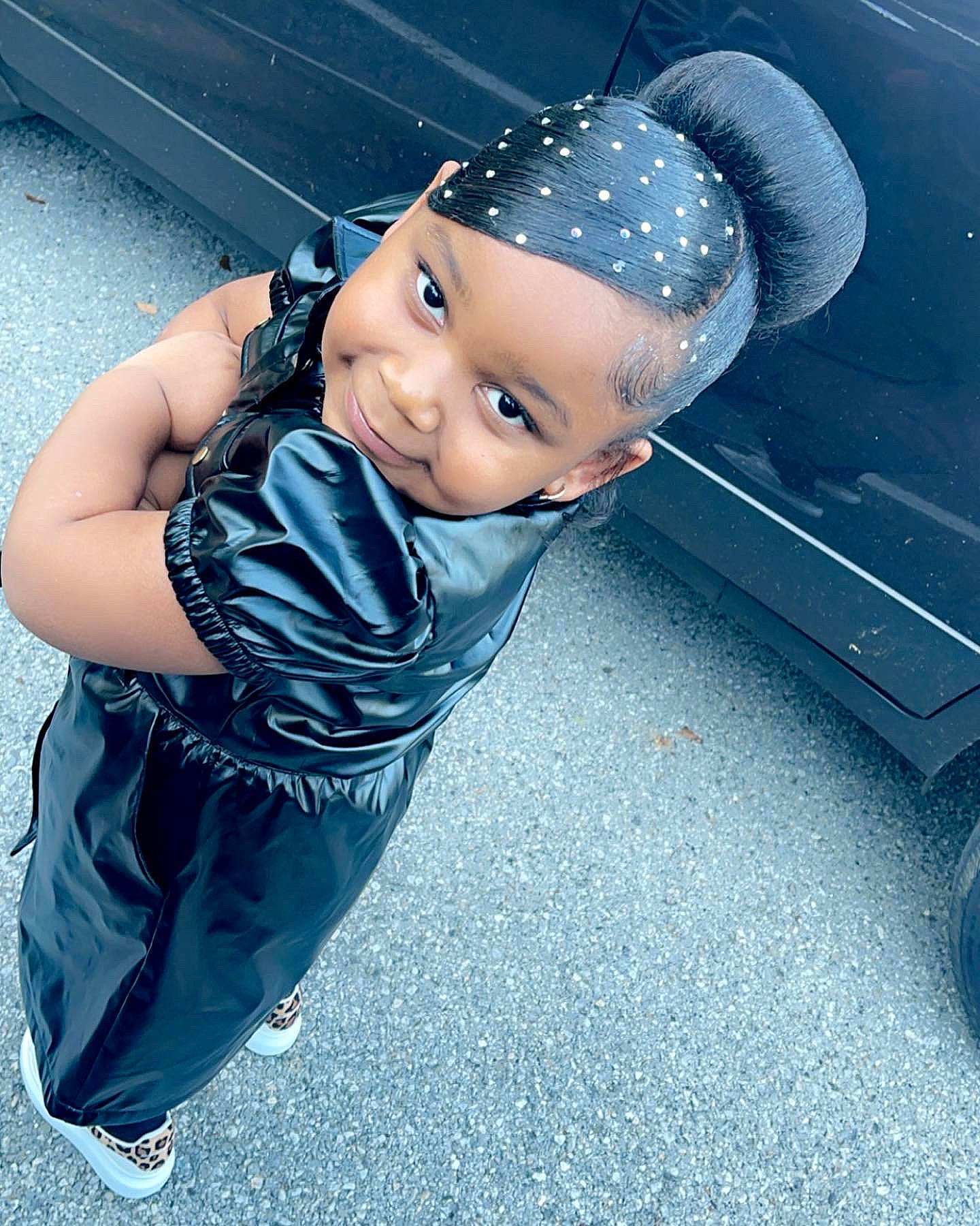 Maloní is registered to the contest to win money with this photo: asphalt, black_hair, cap, child, cloud, cool, denim, electric_blue, fashion_accessory, flash_photography, fun, happy, headgear, headwear, human_leg, joy, leisure, metal, person, sportswear