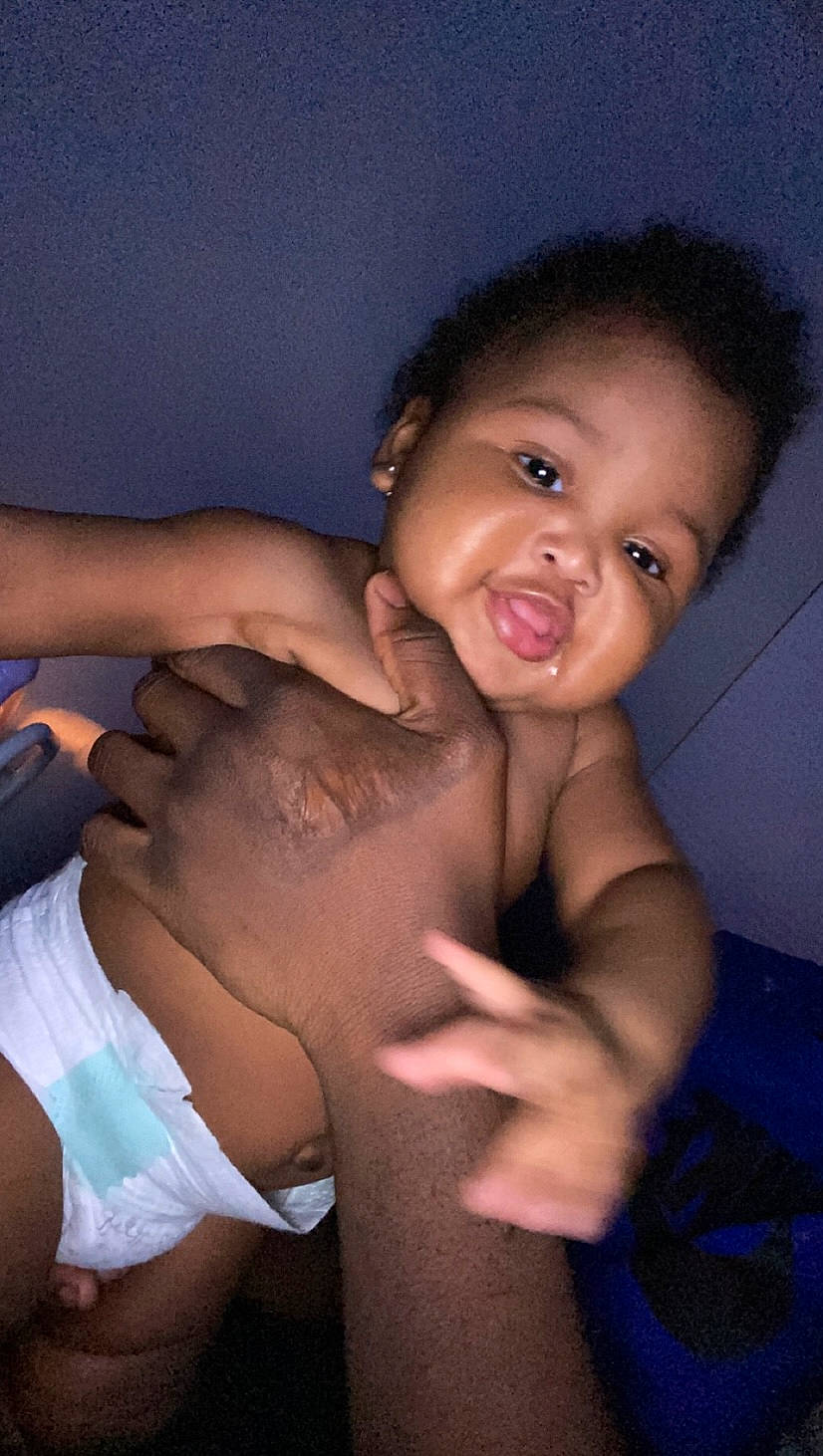 Anova joined the competition — help win amazing prizes! arm, cheek, elbow, eye, finger, flash_photography, gesture, hand, happy, human_body, joint, mouth, muscle, neck, person, shoulder, skin, smile, stomach, thigh