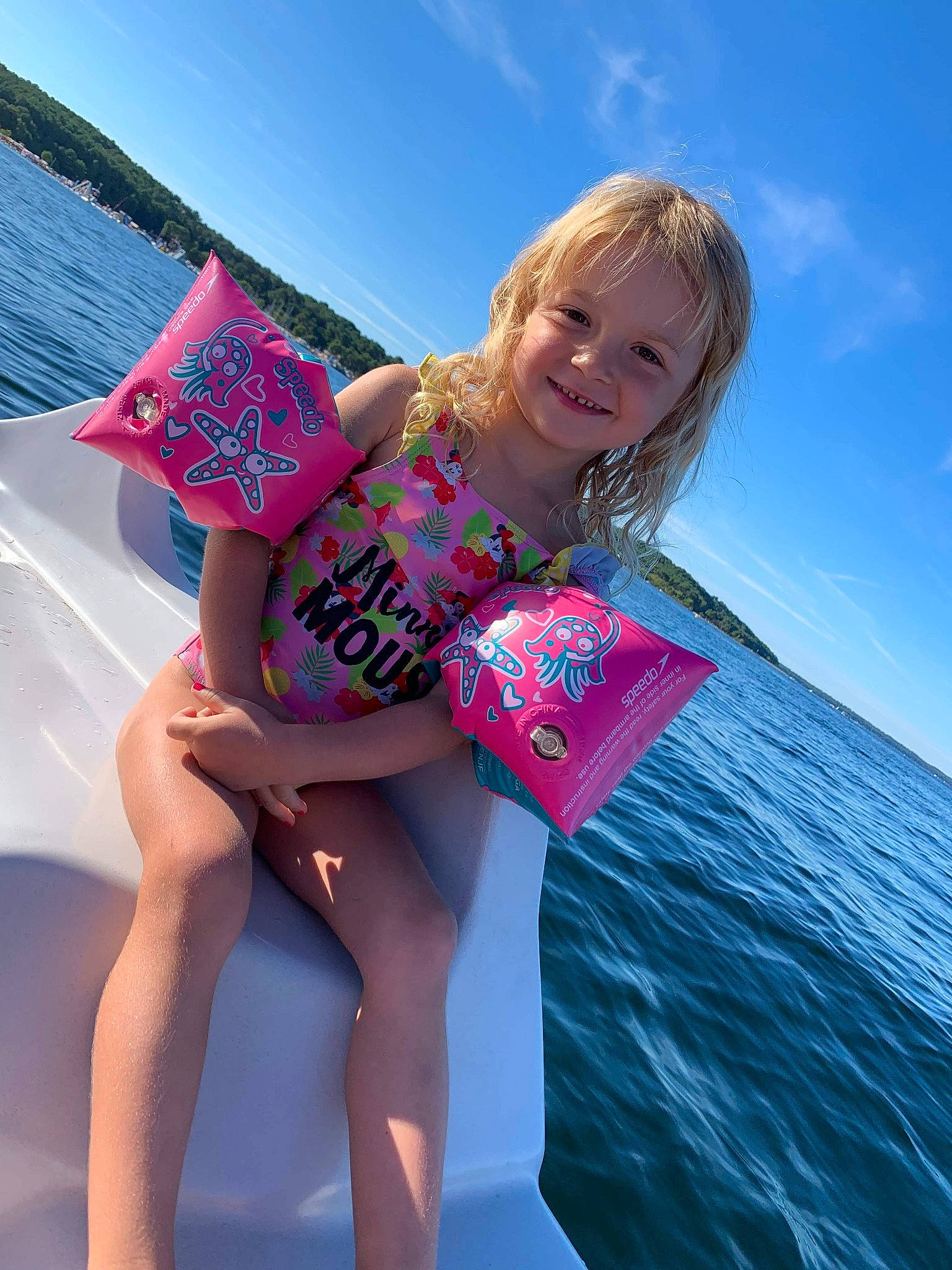 Lara a rejoint le concours — aidez-le/la à gagner de superbes lots !