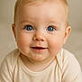 Levi a rejoint le concours — aidez-le/la à gagner de superbes lots ! baby, infant, blue_eyes, smiling, face, child, cute, portrait, close_up, soft_lighting, cream_outfit, young_child, happy, innocent, head_and_shoulders, skin, light_hair, indoors, warm_tones, baby_clothes