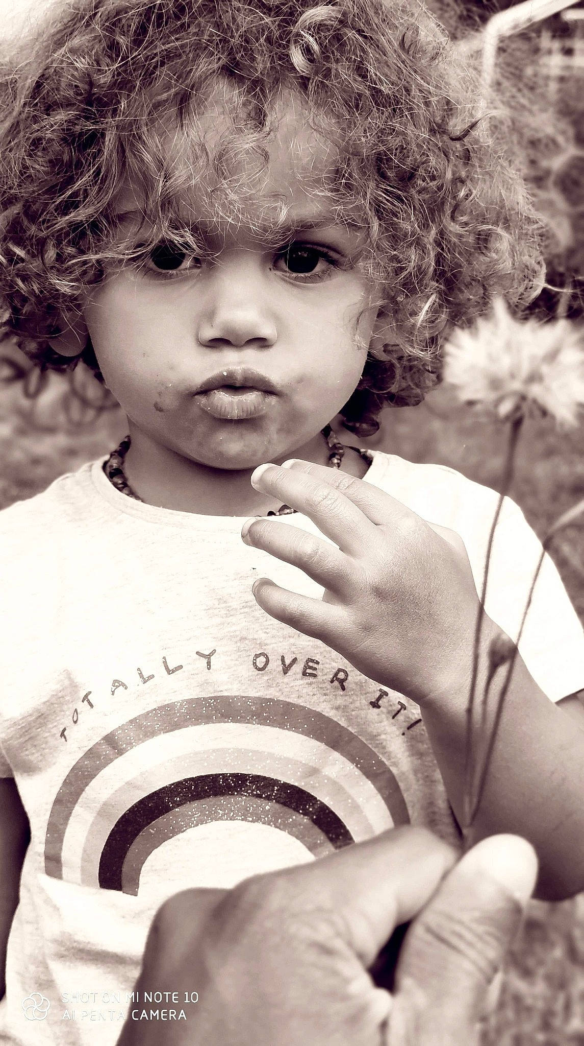 Tess Lily-rose participe au concours pour gagner de l'argent avec cette photo : black_and_white, child, child_model, close_up, cool, eye, face, hand, human, lip, monochrome, monochrome_photography, nose, person, photograph, photography, portrait, portrait_photography, smile, stock_photography