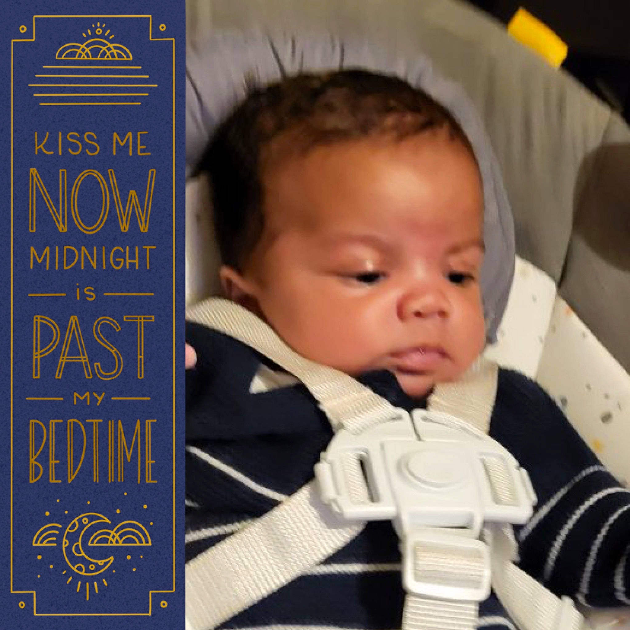 Jayden a rejoint le concours — aidez-le/la à gagner de superbes lots ! baby, baby_carriage, baby_in_car_seat, baby_products, baby_toddler_clothing, car_seat, carmine, cheek, child, comfort, electric_blue, eyebrow, eyelash, font, happy, head, nose, person, publication, sleeve