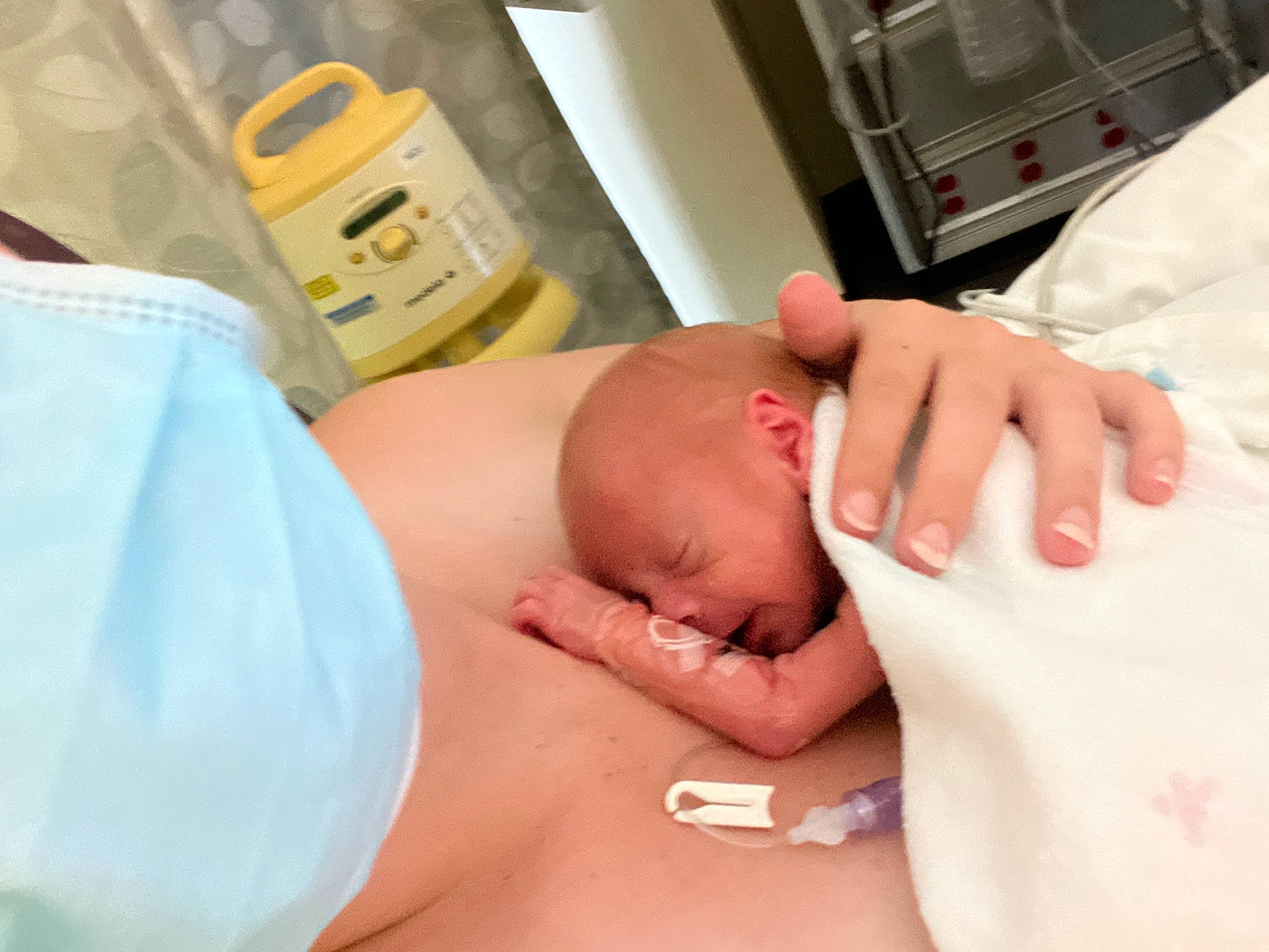 Sylas joined the competition — help win amazing prizes! abdomen, arm, baby, chest, comfort, event, finger, gesture, hand, hospital, human_leg, medical, medical_equipment, medical_procedure, patient, person, service, stomach, thumb, toddler