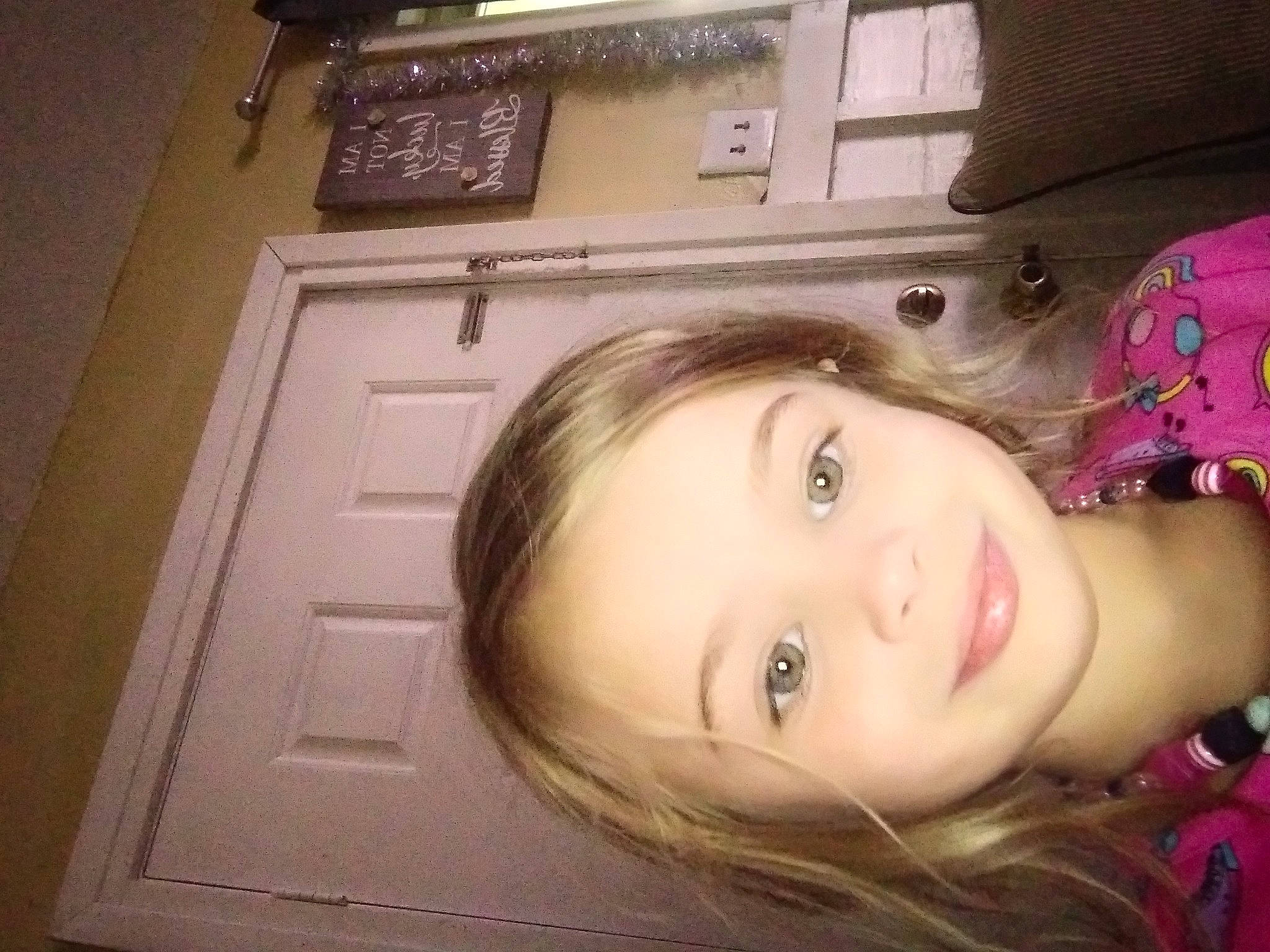 Shay is registered to the contest to win money with this photo: blond, brown_hair, cheek, eye, eyebrow, eyelash, flash_photography, flooring, fun, happy, head, iris, joy, lip, mouth, nose, person, pink, smile, throat