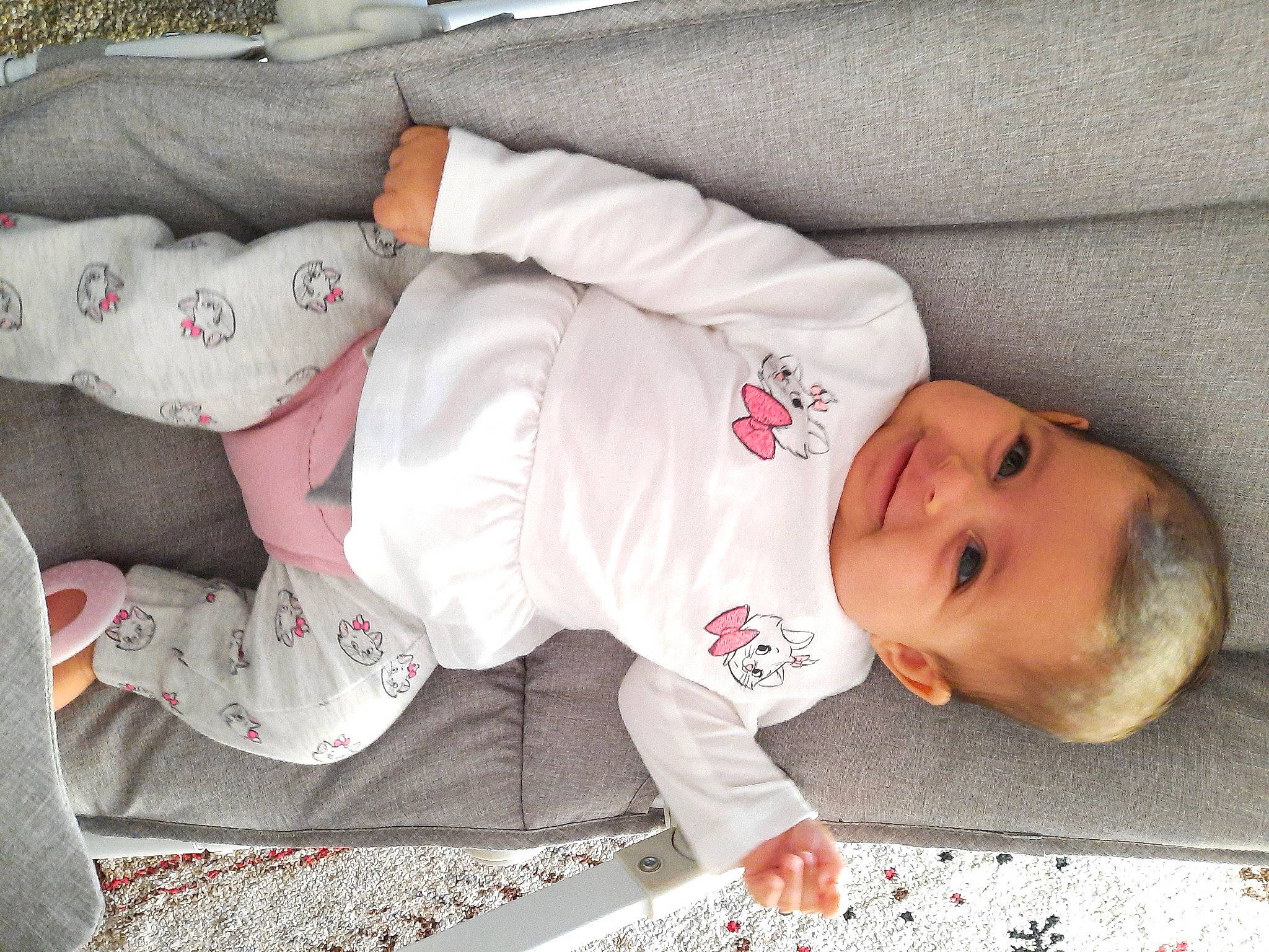 Saïna participe au concours pour gagner de l'argent avec cette photo : baby, baby_products, cheek, child, joy, nose, person, skin, smile, toddler