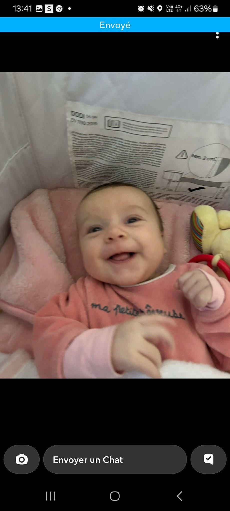 Nawelle a rejoint le concours — aidez-le/la à gagner de superbes lots ! baby, baby_safety, baby_toddler_clothing, bedtime, cheek, child, chin, comfort, gesture, happy, headwear, infant_bed, joy, linens, mouth, nose, person, product, room, skin