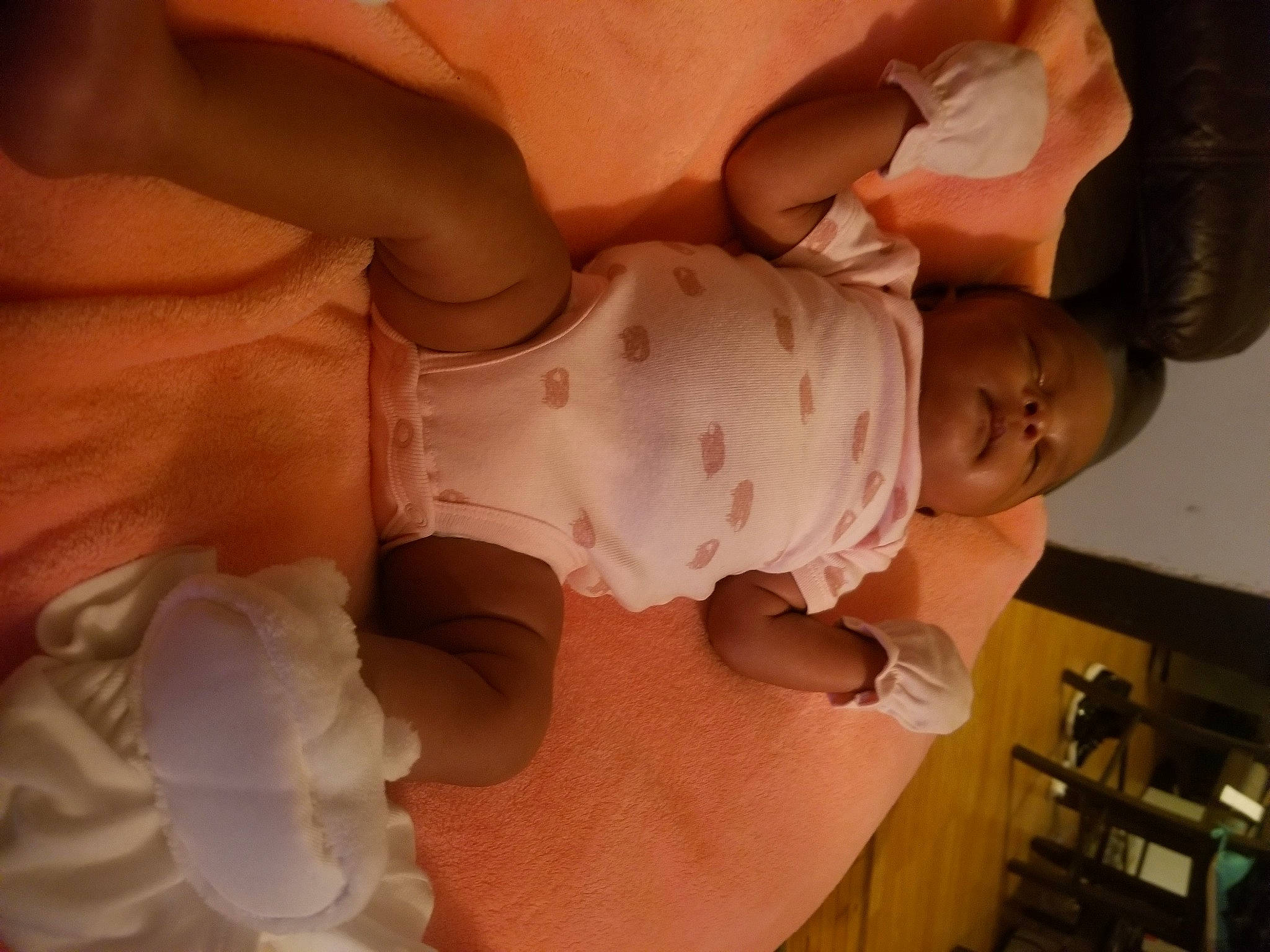 A'Zouri is registered to the contest to win money with this photo: abdomen, arm, baby, chest, comfort, dress, elbow, finger, gesture, happy, headgear, human_body, mouth, muscle, neck, person, shoulder, skin, stomach, thigh