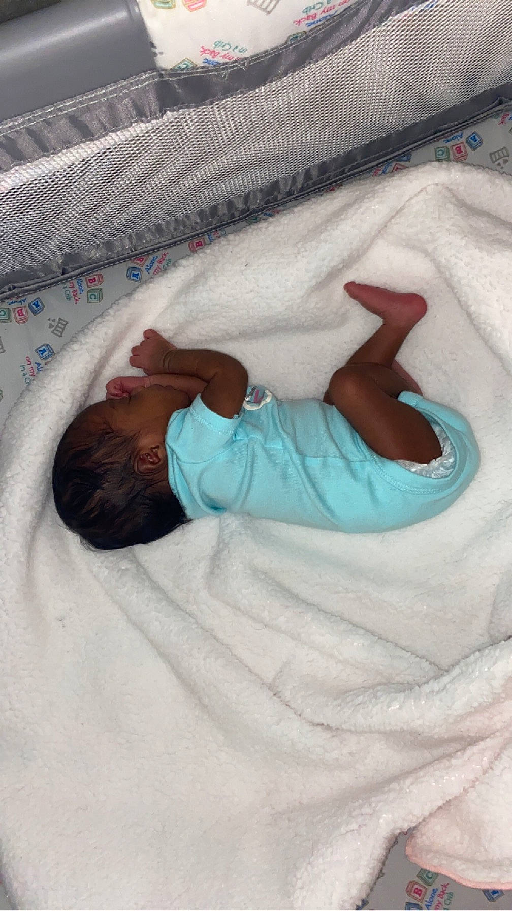 Zariah joined the competition — help win amazing prizes! baby, baby_products, baby_sleeping, bed, bed_sheet, bedding, bedtime, blanket, child, comfort, event, human_body, leg, leisure, linens, nap, person, room, sleep, toddler