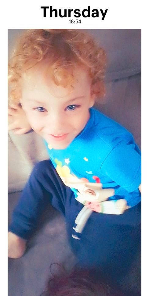 Preston is registered to the contest to win money with this photo: arm, cheek, cool, eye, eyebrow, finger, flash_photography, gesture, happy, human_body, iris, joy, lip, mouth, neck, nose, person, skin, sleeve, smile