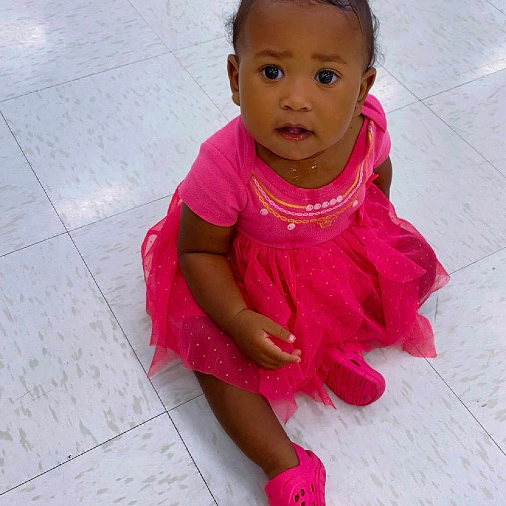 Klova is registered to the contest to win money with this photo: accessories, bodypart, child, clothing, dress, face, female, finger, footwear, formalwear, girl, hand, head, jewelry, necklace, person, photography, portrait, shoe, sitting