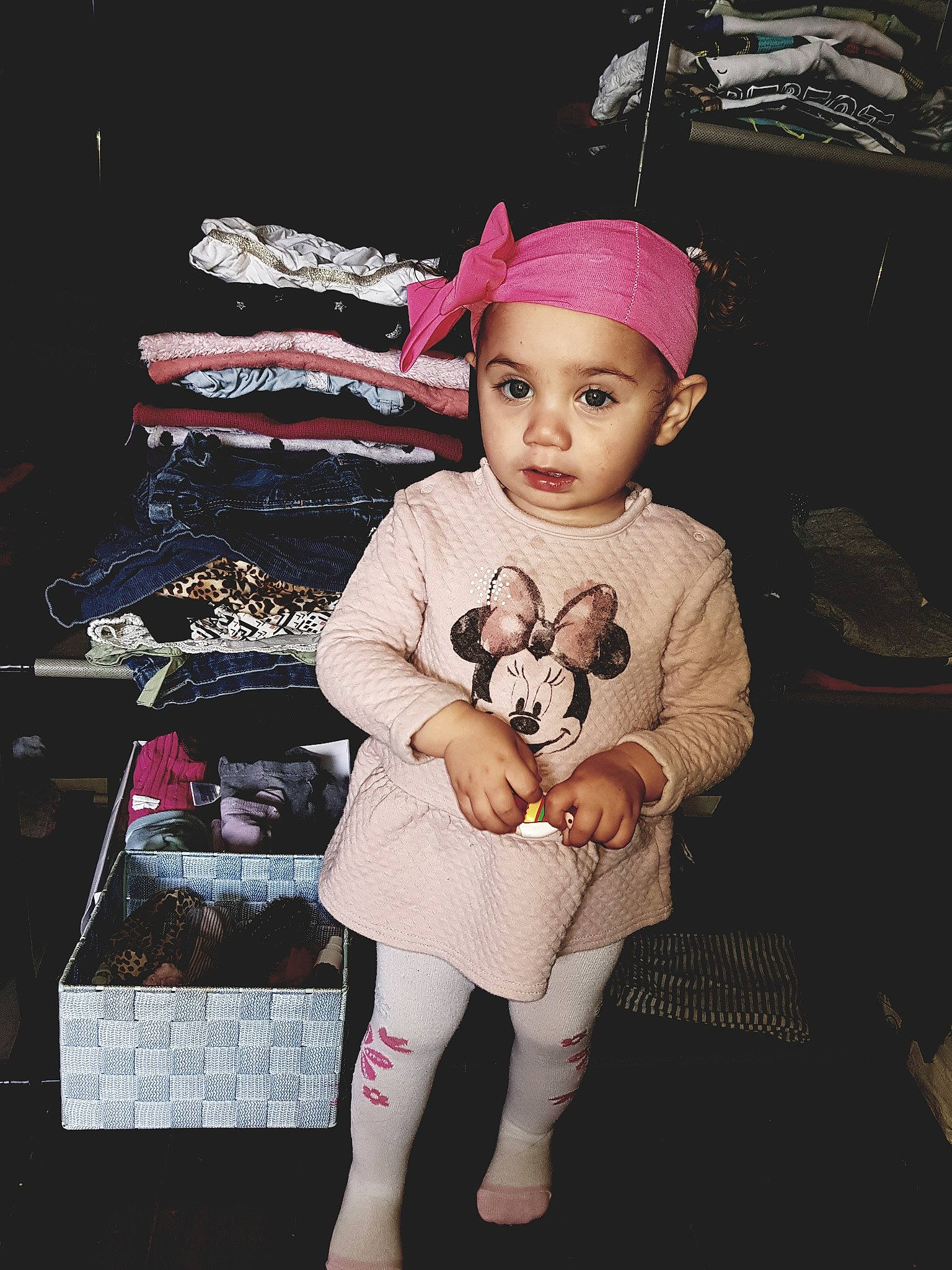 Nolwen participe au concours pour gagner de l'argent avec cette photo : child, child_model, daughter, headgear, person, pink, toddler