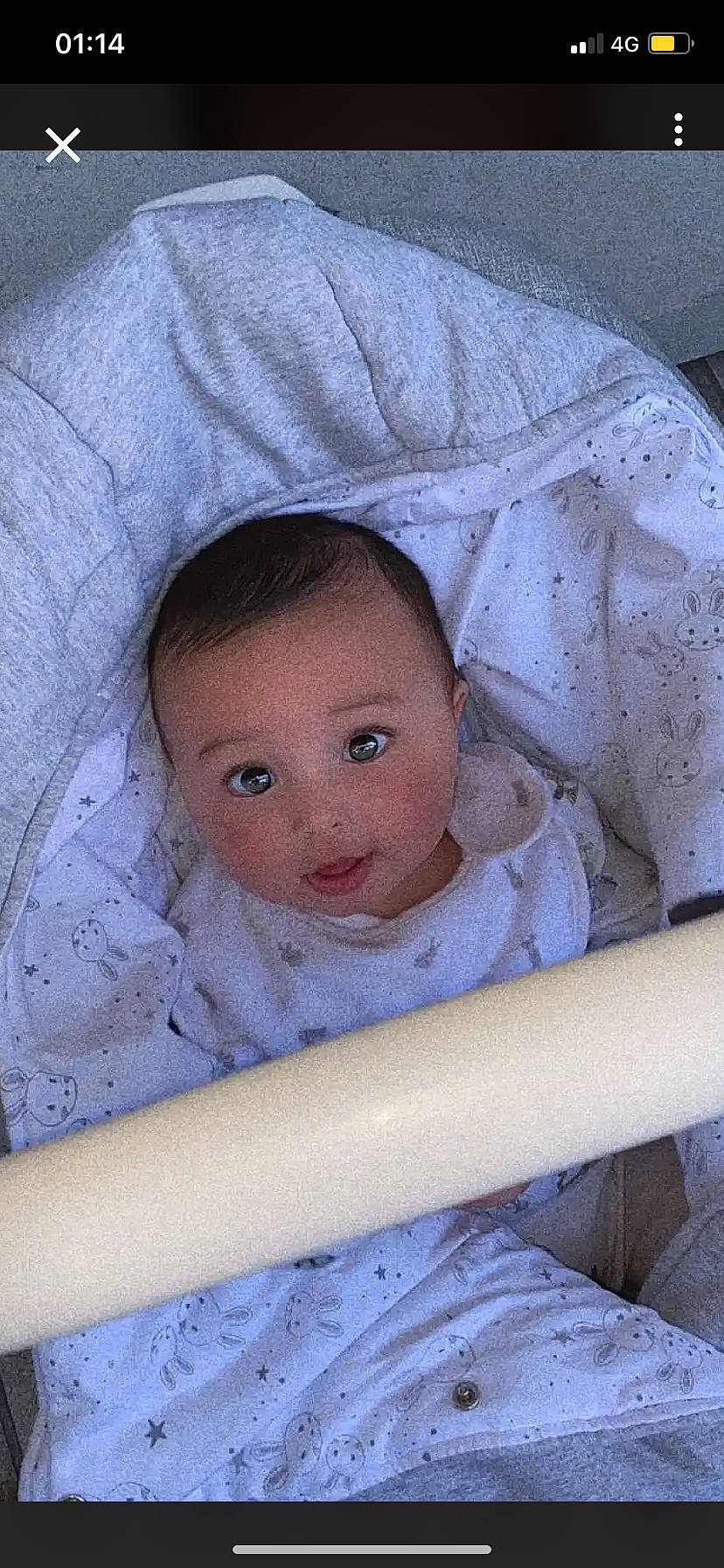 Wassim a rejoint le concours — aidez-le/la à gagner de superbes lots ! baby, baby_products, baby_safety, baby_sleeping, baby_toddler_clothing, cheek, child, chin, comfort, eyebrow, eyelash, head, infant_bed, iris, linens, nose, person, skin, sleeve, textile