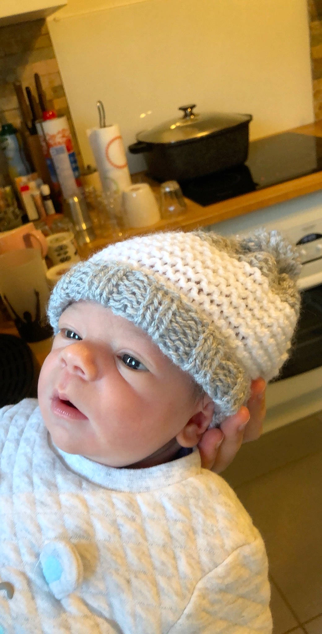 Ylenzo a rejoint le concours — aidez-le/la à gagner de superbes lots ! baby, beanie, bonnet, cap, cheek, child, clothing, crochet, ear, fashion_accessory, hat, headgear, headwear, knit_cap, knitting, person, toddler, wool, woolen