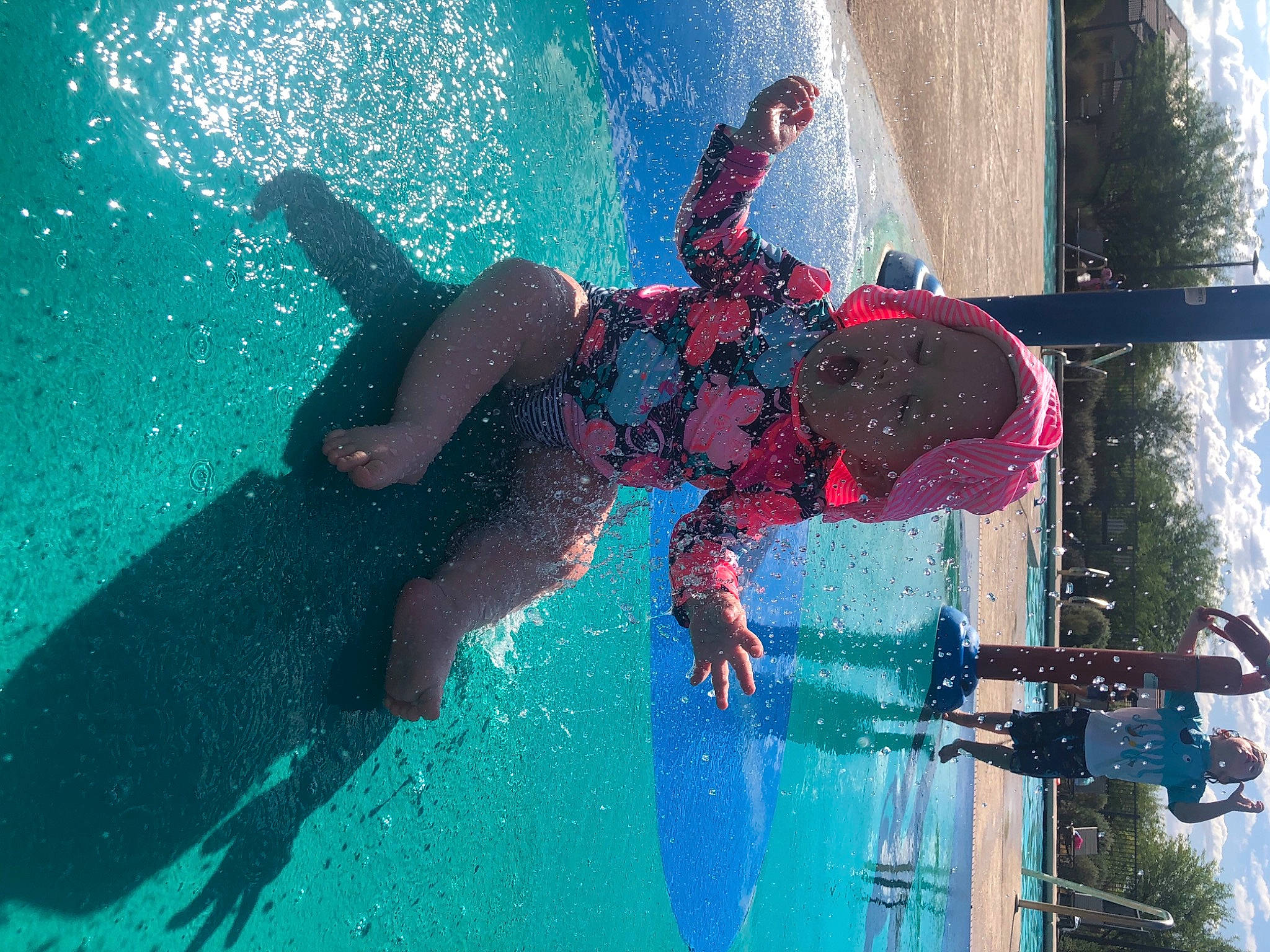 Rikki is registered to the contest to win money with this photo: diving_equipment, fun, games, leisure, person, recreation, snorkeling, swimmer, swimming, swimming_pool, underwater, underwater_diving, water